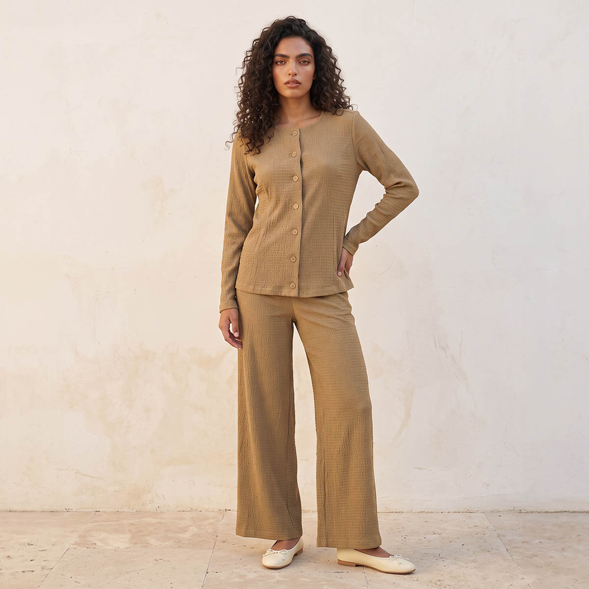 بنطلون بارز الملمس بخصر مطاطي من سبلاش يوث-women-clothing-trousers-image-3