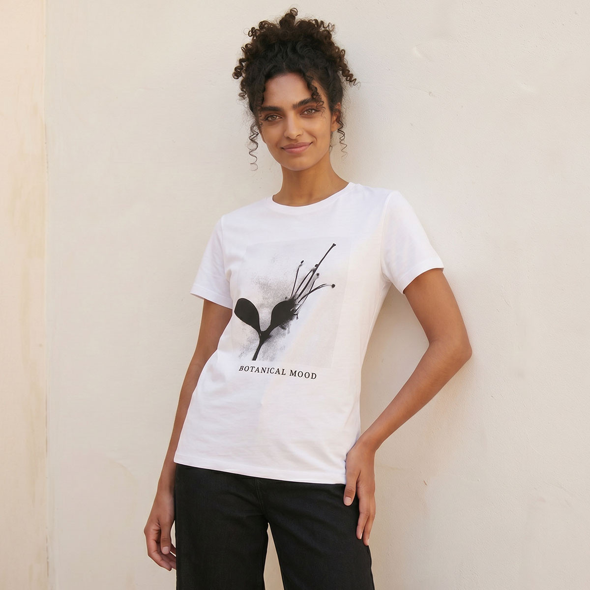 تيشيرت قطن بطبعات زهرية من سبلاش يوث-women-clothing-tshirts-image-1