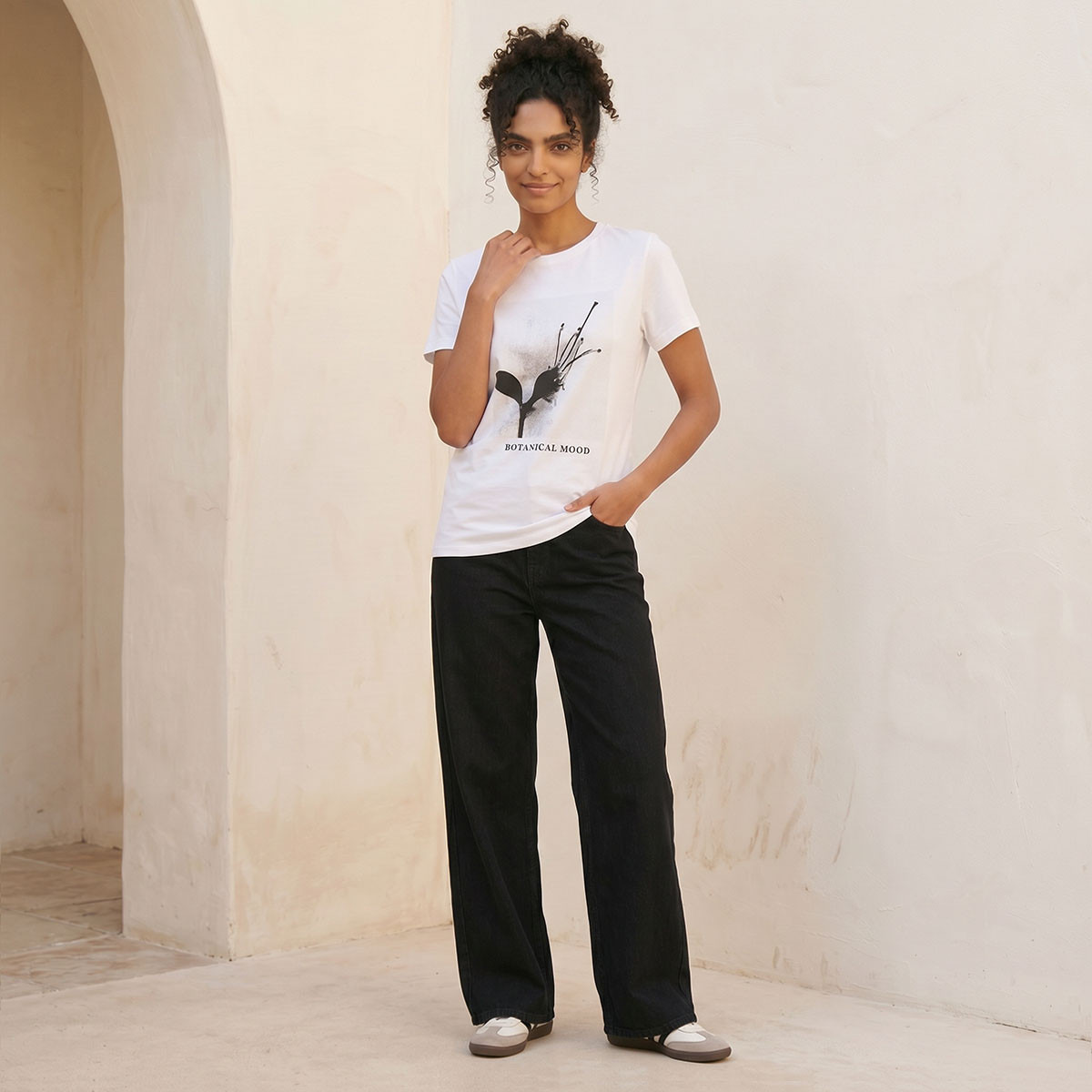 تيشيرت قطن بطبعات زهرية من سبلاش يوث-women-clothing-tshirts-image-3
