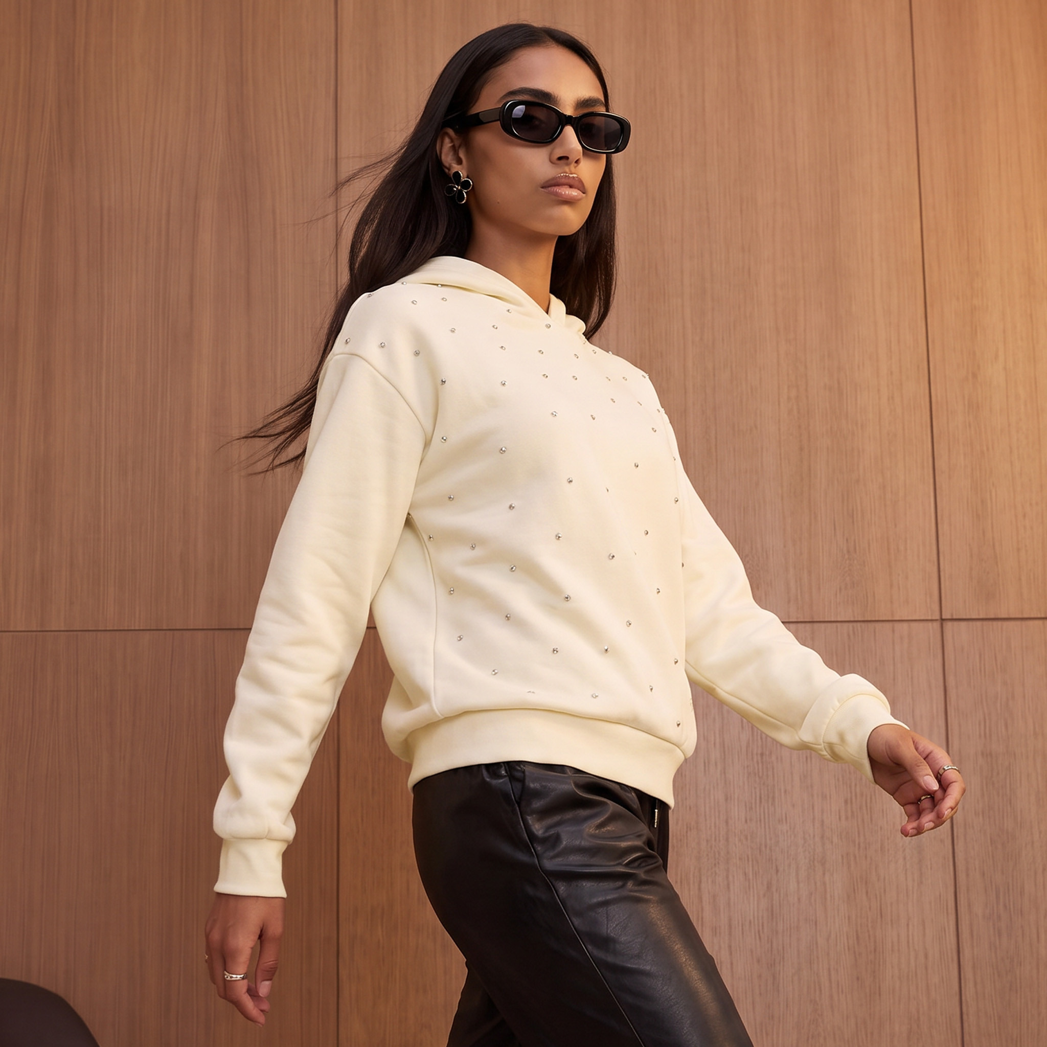 سويت شيرت مزين بغطاء رأس من يوث من سبلاش-women-clothing-hoodiesandsweatshirts-sweatshirts-image-1