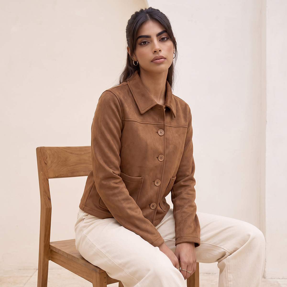 جاكيت من الجلد السويدي بقصة عادية وجيوب رقعة من سبلاش يوث-women-winterwear-coatsandjackets-jackets-image-4