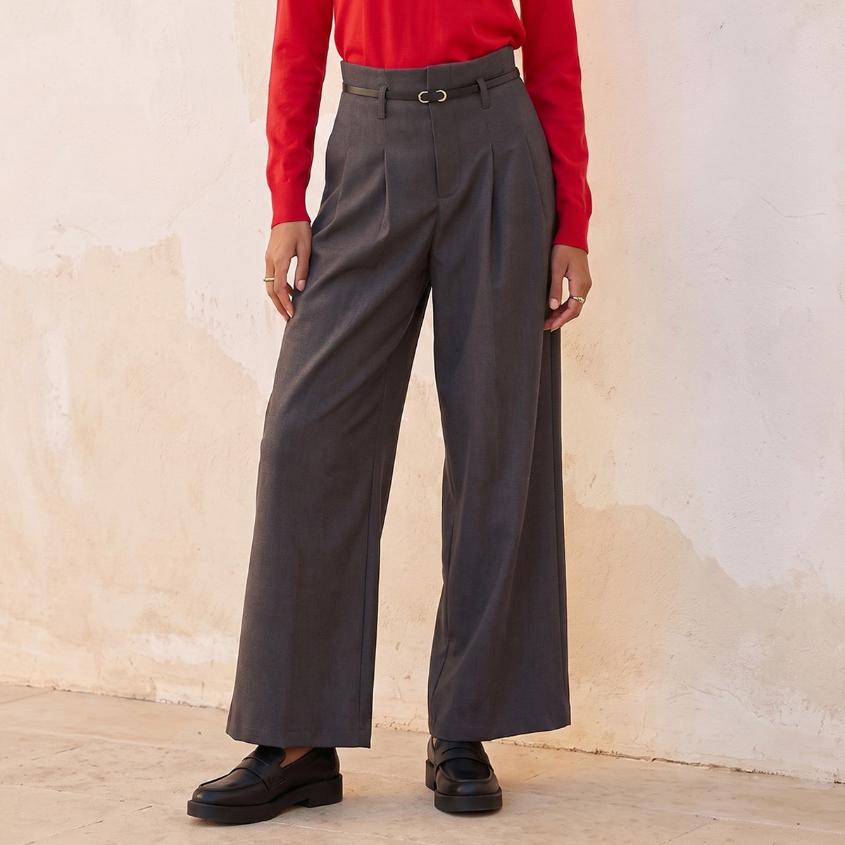 بنطلون واسع الساقين بحزام وكسرات من يوث من سبلاش-women-clothing-trousers-image-1