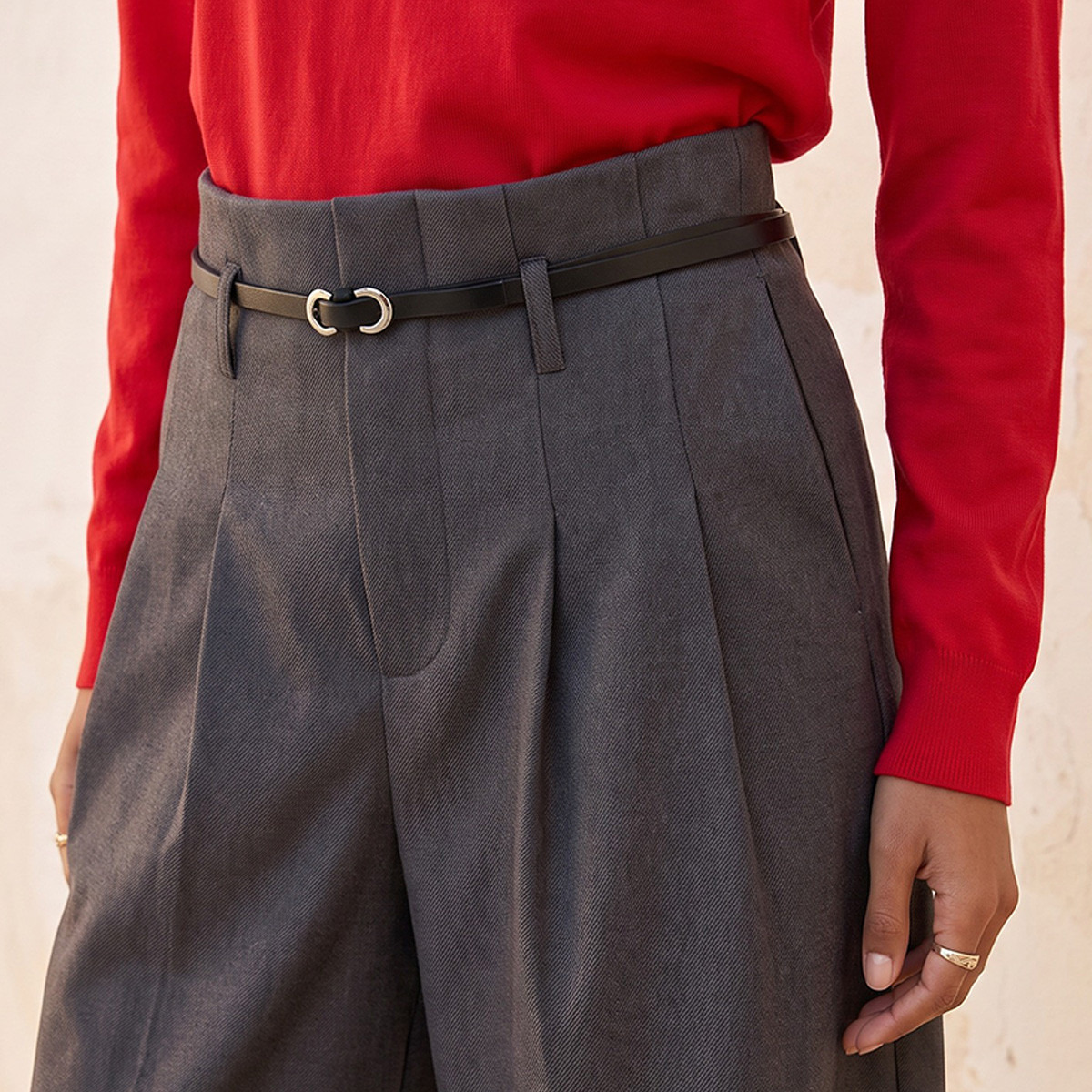 بنطلون واسع الساقين بحزام وكسرات من يوث من سبلاش-women-clothing-trousers-image-4