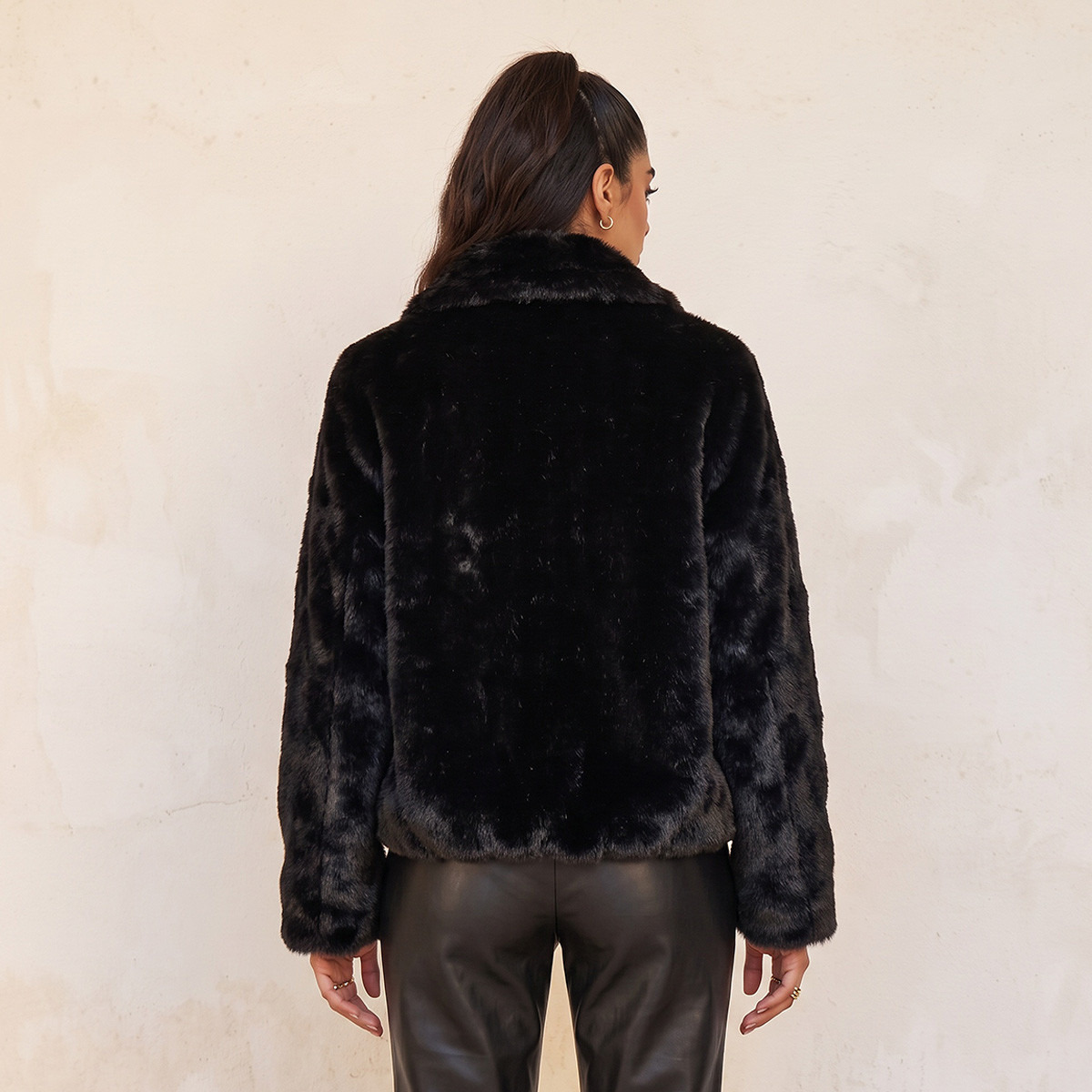 جاكيت فرو صناعي بسحاب إغلاق من سبلاش يوث-women-winterwear-coatsandjackets-jackets-image-4