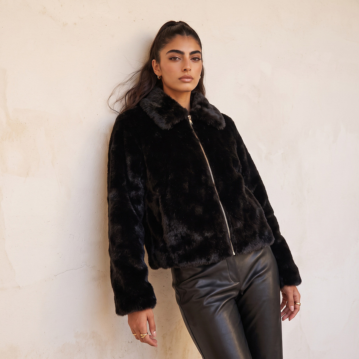 جاكيت فرو صناعي بسحاب إغلاق من سبلاش يوث-women-winterwear-coatsandjackets-jackets-image-5