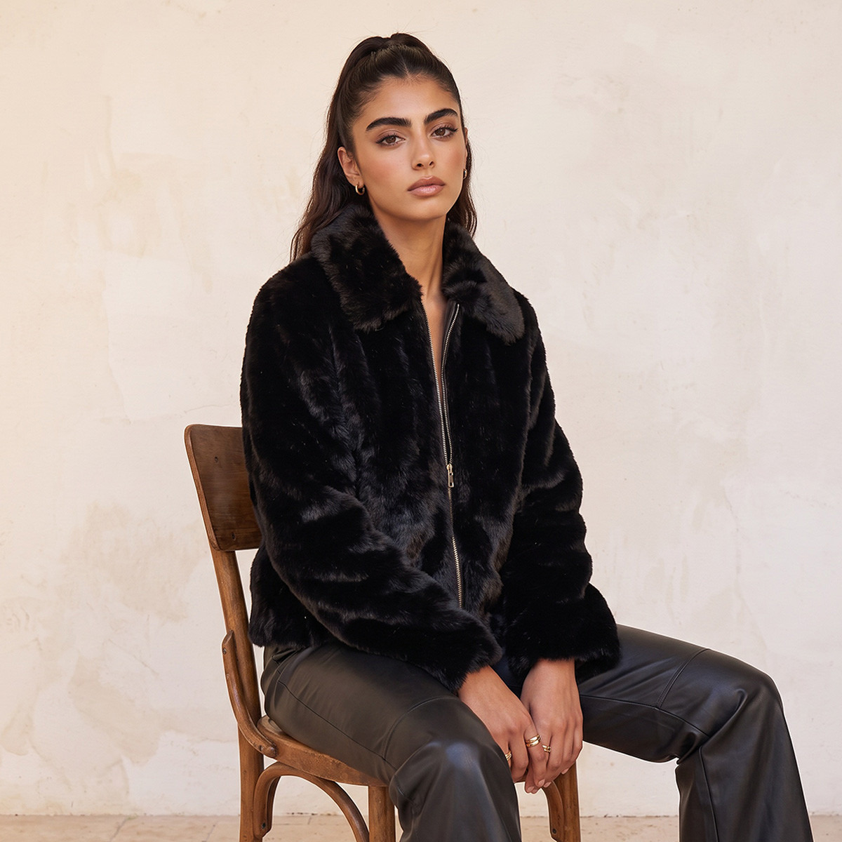 جاكيت فرو صناعي بسحاب إغلاق من سبلاش يوث-women-winterwear-coatsandjackets-jackets-image-6