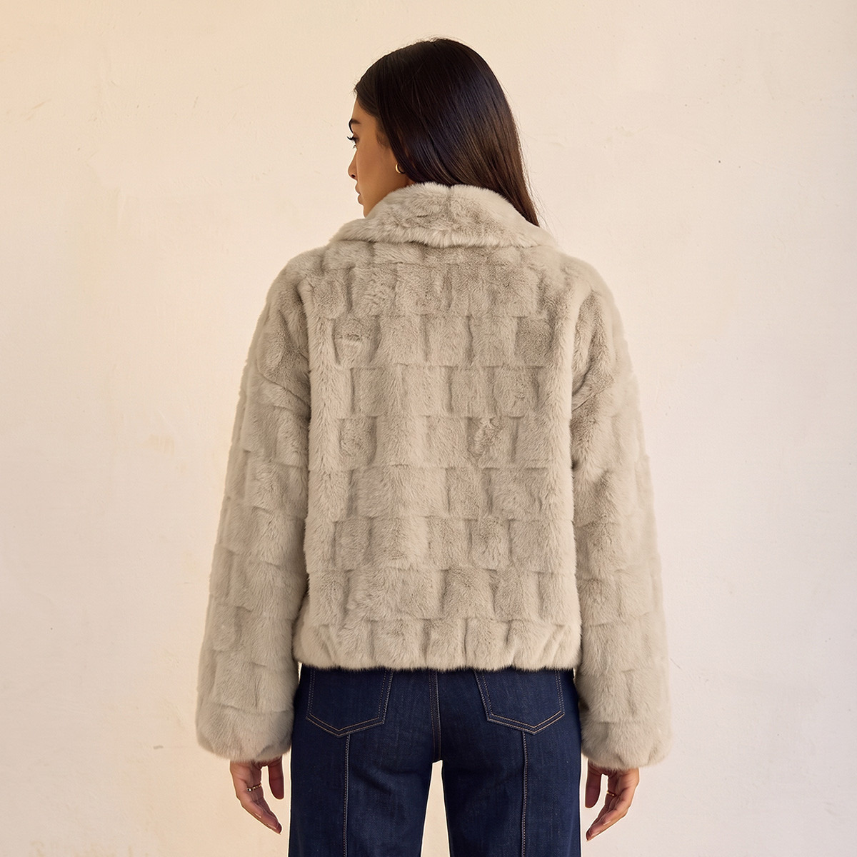 Splash Youth Faux Fur Jacket with Zip Closure-women-winterwear-coatsandjackets-jackets-image-4