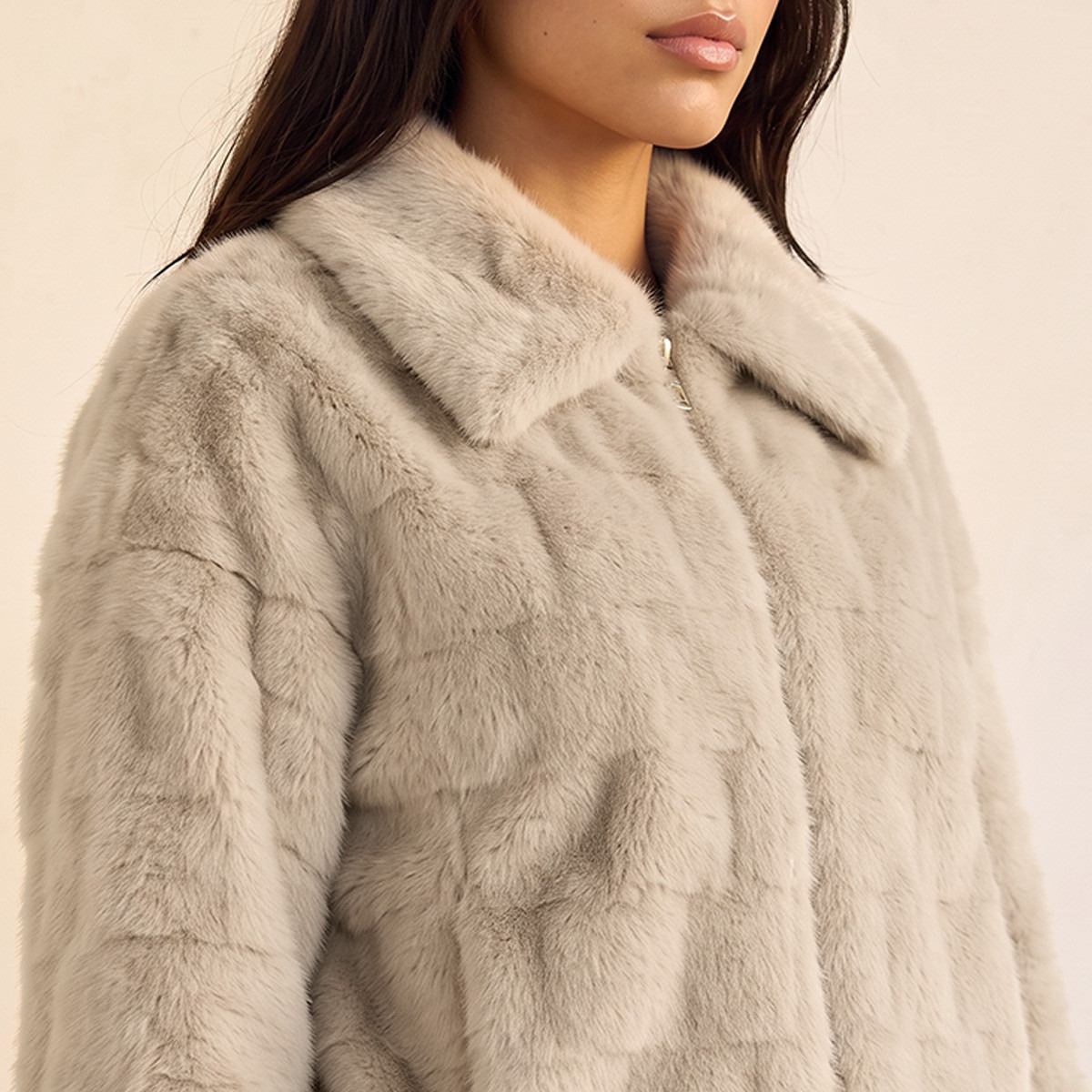 Splash Youth Faux Fur Jacket with Zip Closure-women-winterwear-coatsandjackets-jackets-image-5