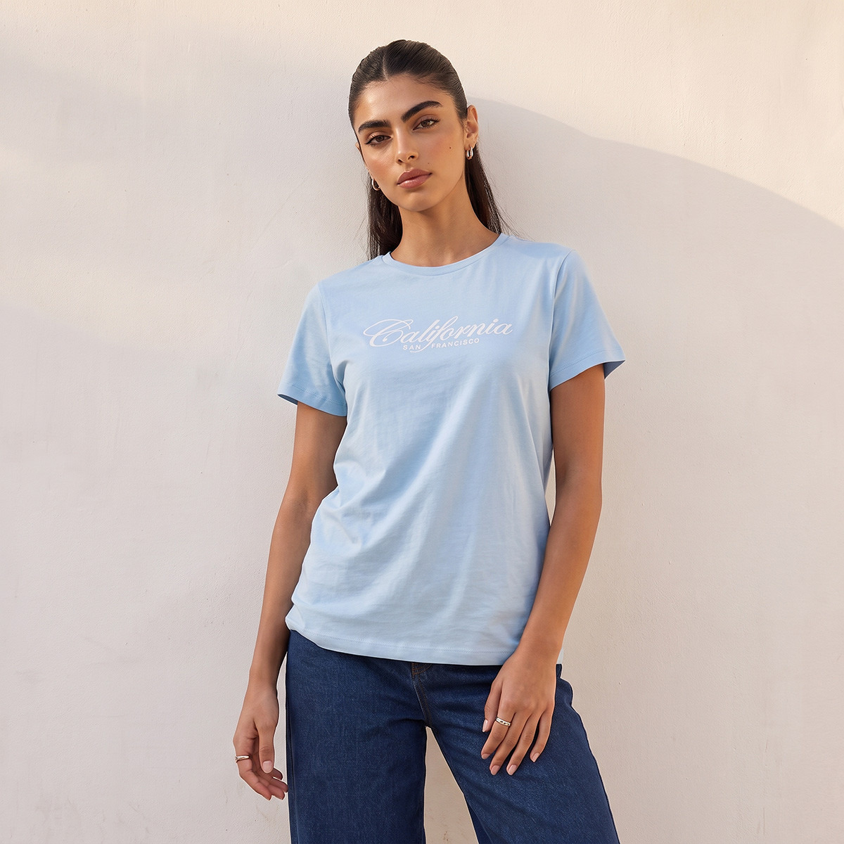 تيشيرت قطن بطبعات كتابية من سبلاش يوث-women-clothing-tshirts-image-1