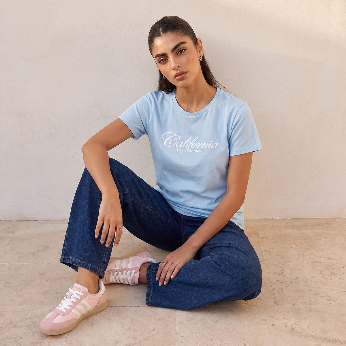 تيشيرت قطن بطبعات كتابية من سبلاش يوث-women-clothing-tshirts-image-4