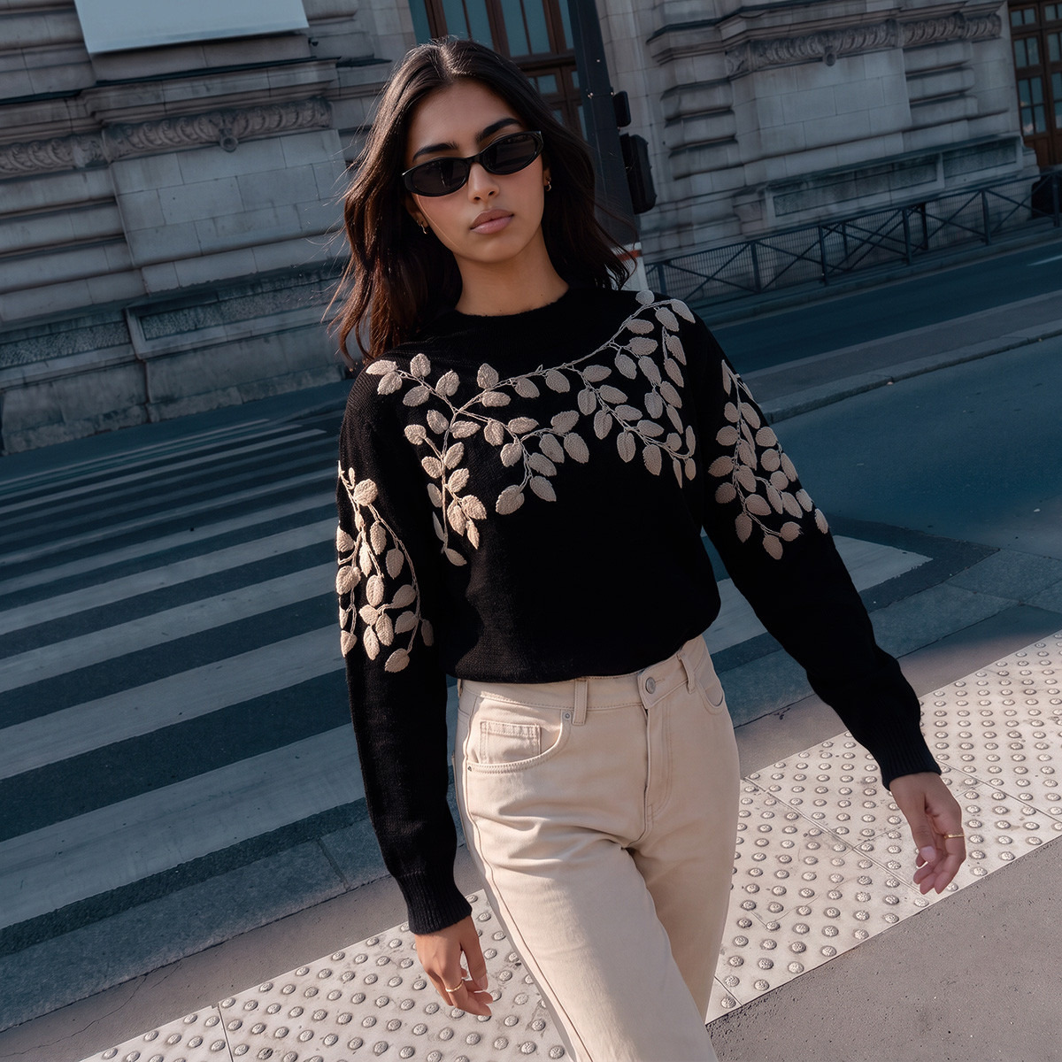 كنزة بتطريز من يوث من سبلاش-women-winterwear-cardigansandjumpers-jumpers-image-1