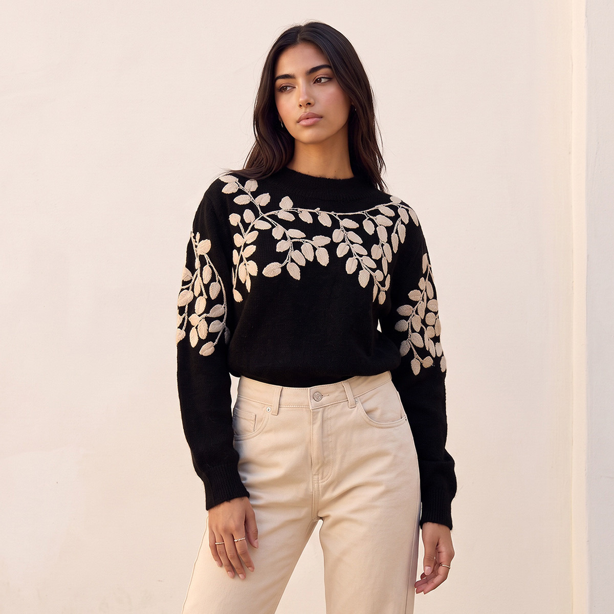 كنزة بتطريز من يوث من سبلاش-women-winterwear-cardigansandjumpers-jumpers-image-4