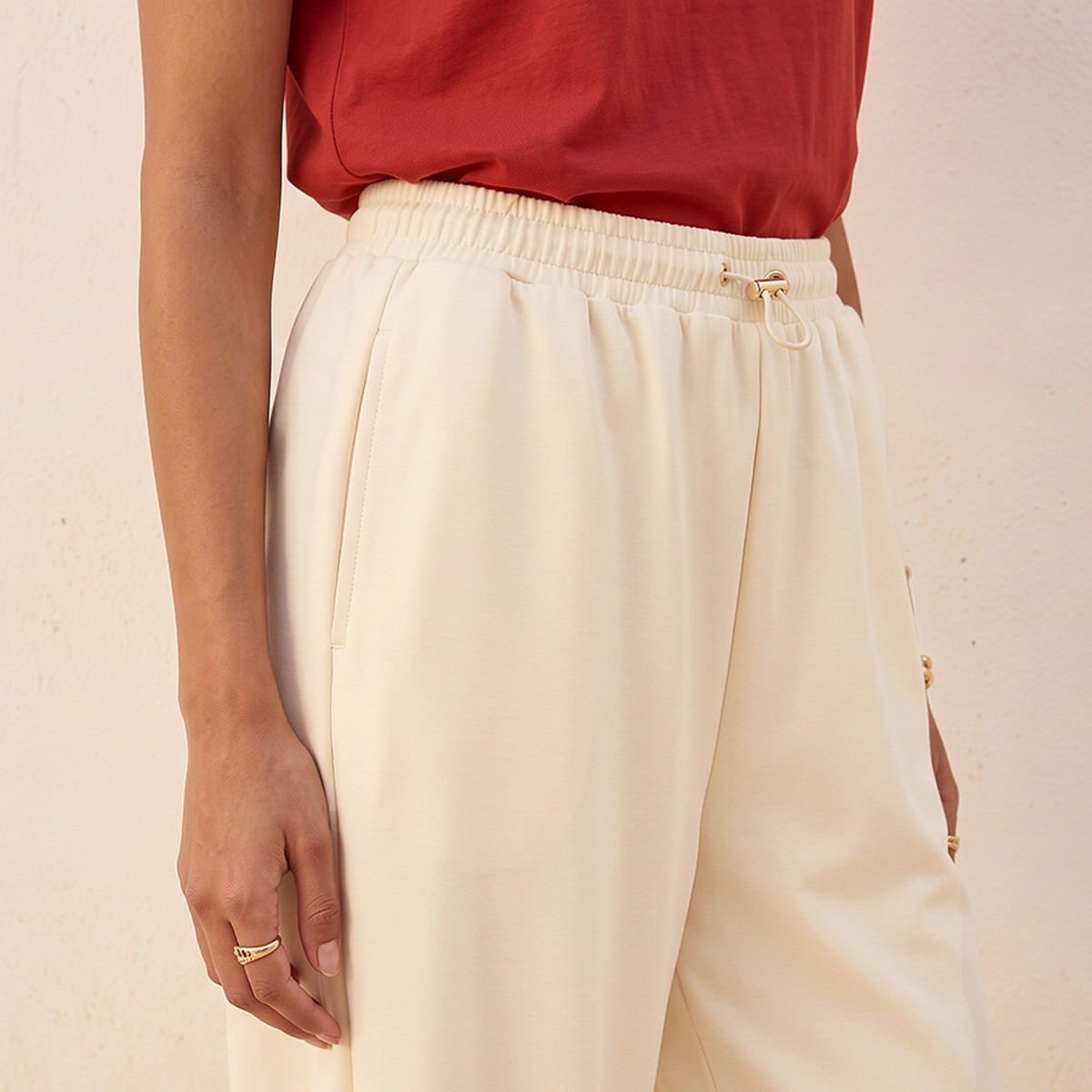 بنطلون ناعم الملمس بخصر مرن من يوث من سبلاش-women-clothing-bottoms-joggers-image-4