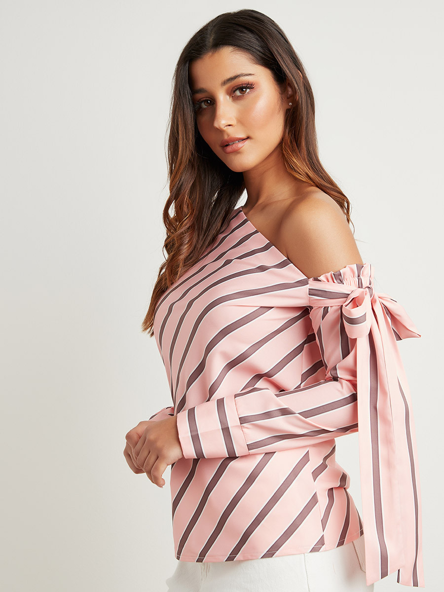 بلوزة مخططة بأكمام طويلة وكتف مكشوف من ستايلي-women-clothing-shirtsandblouses-blouses-image-1