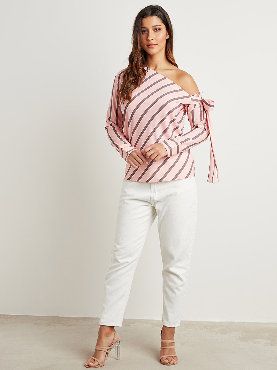 بلوزة مخططة بأكمام طويلة وكتف مكشوف من ستايلي-women-clothing-shirtsandblouses-blouses-image-2
