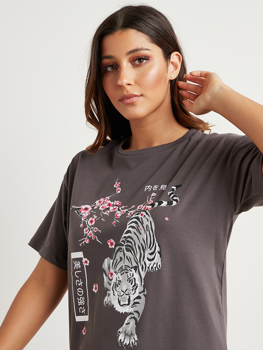 تيشيرت مطبوع بقصة واسعة من ستايلي-women-clothing-tshirts-image-4