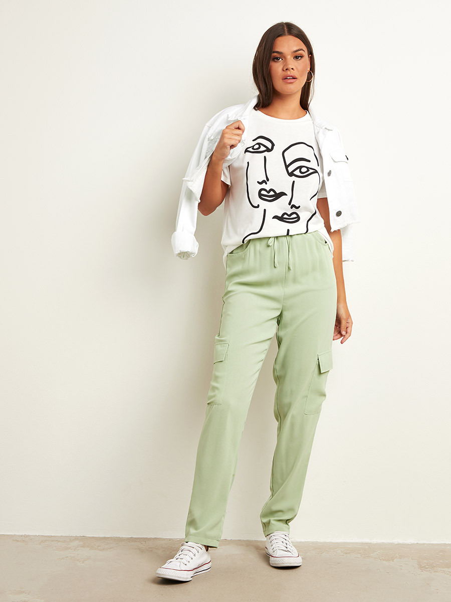 Styli Abstract Face Graphic Printed Regular Fit T-Shirt-women-clothing-tshirts-image-2