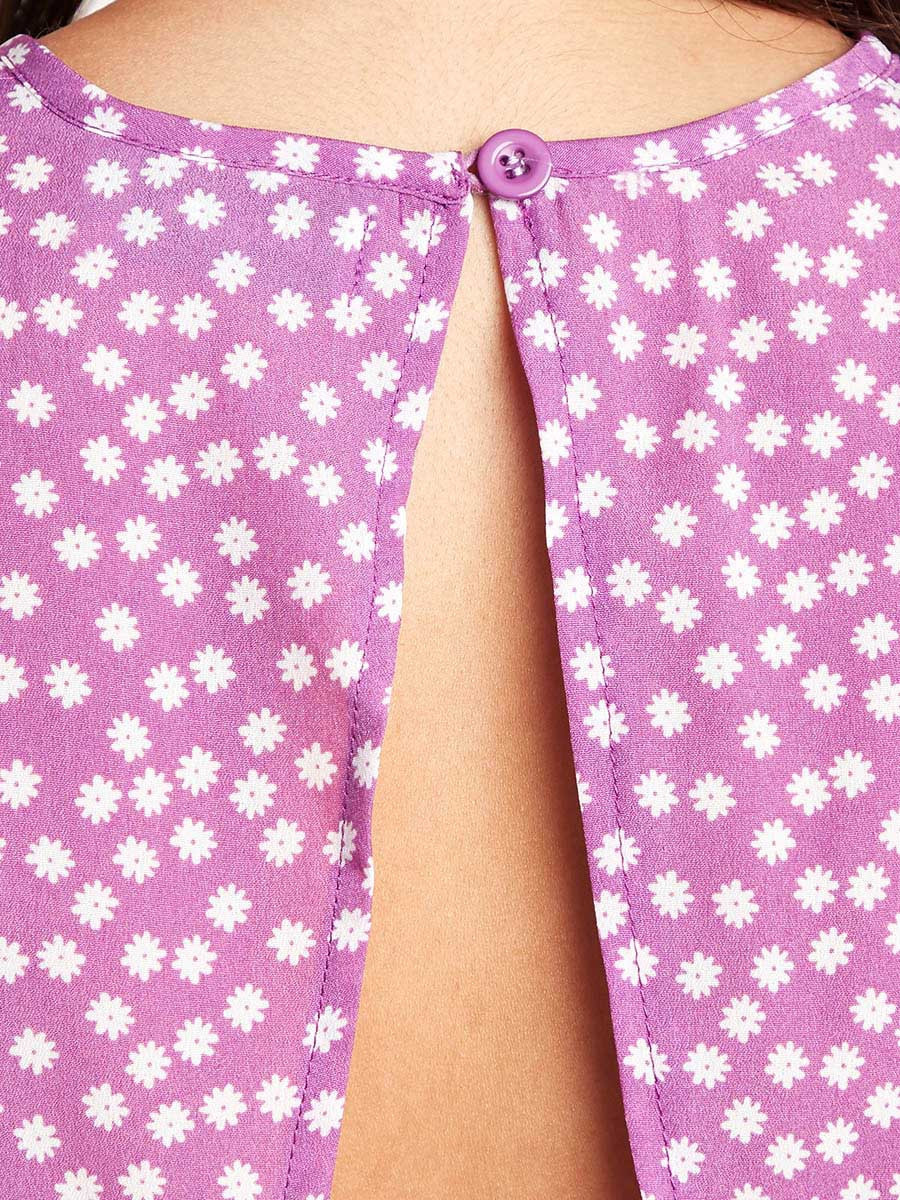 Styli Daisy Printed Crop Top with Open Tie Back Detail-women-clothing-shirtsandblouses-blouses-image-6