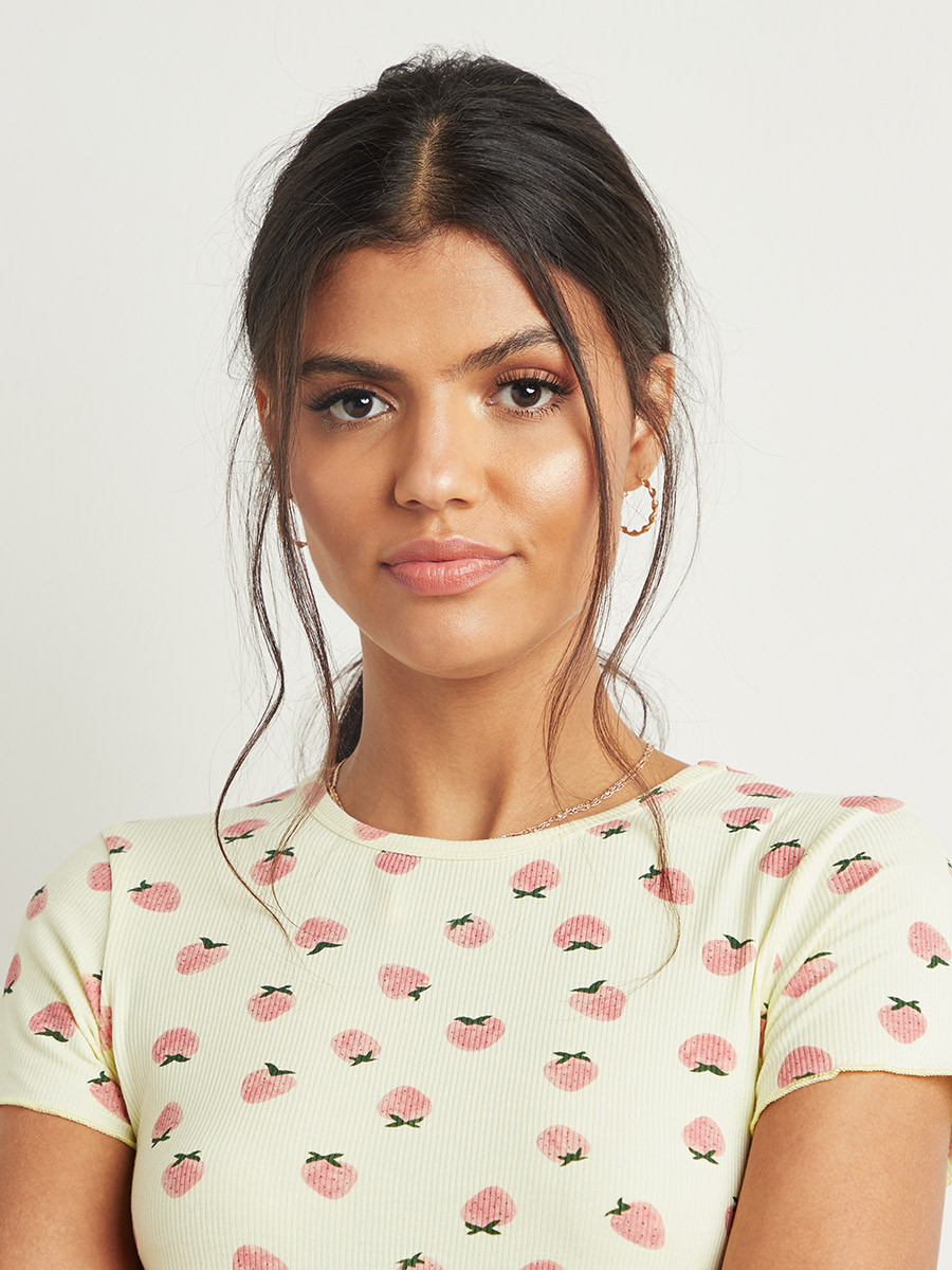 تيشيرت مضلع ومطبوع بأكمام قصيرة من ستايلي-women-clothing-tshirts-image-4