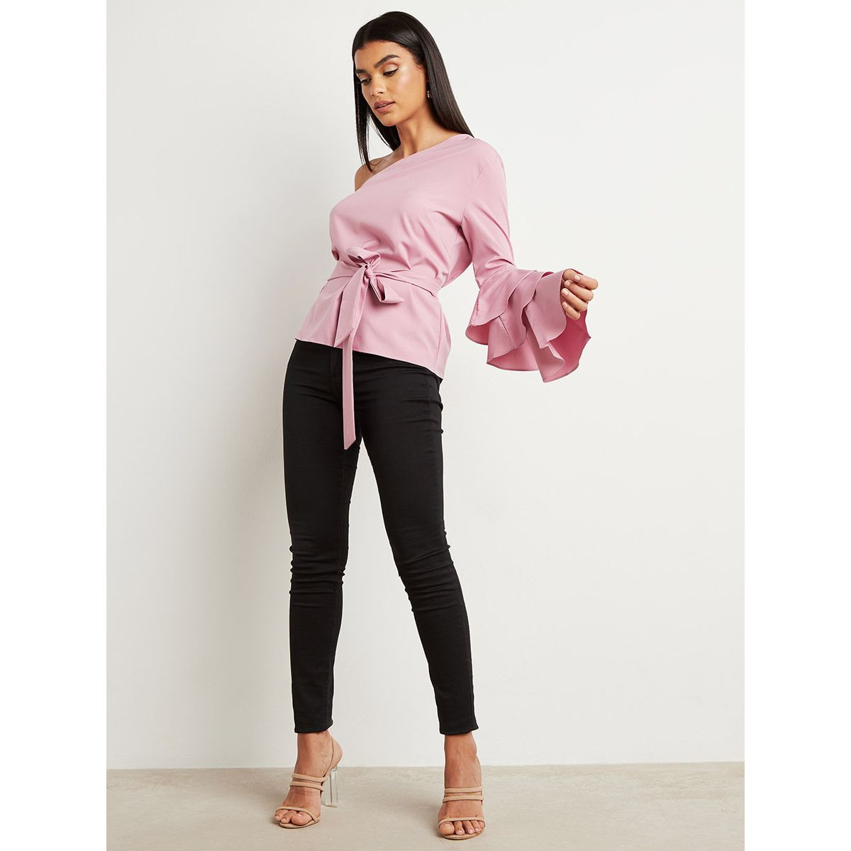 بلوزة بكتف مكشوف وتفاصيل كشكش من ستايلي-women-clothing-shirtsandblouses-blouses-image-2