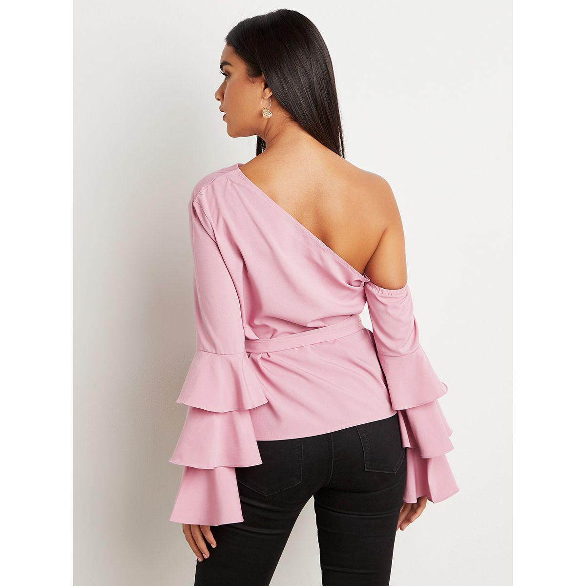 بلوزة بكتف مكشوف وتفاصيل كشكش من ستايلي-women-clothing-shirtsandblouses-blouses-image-3