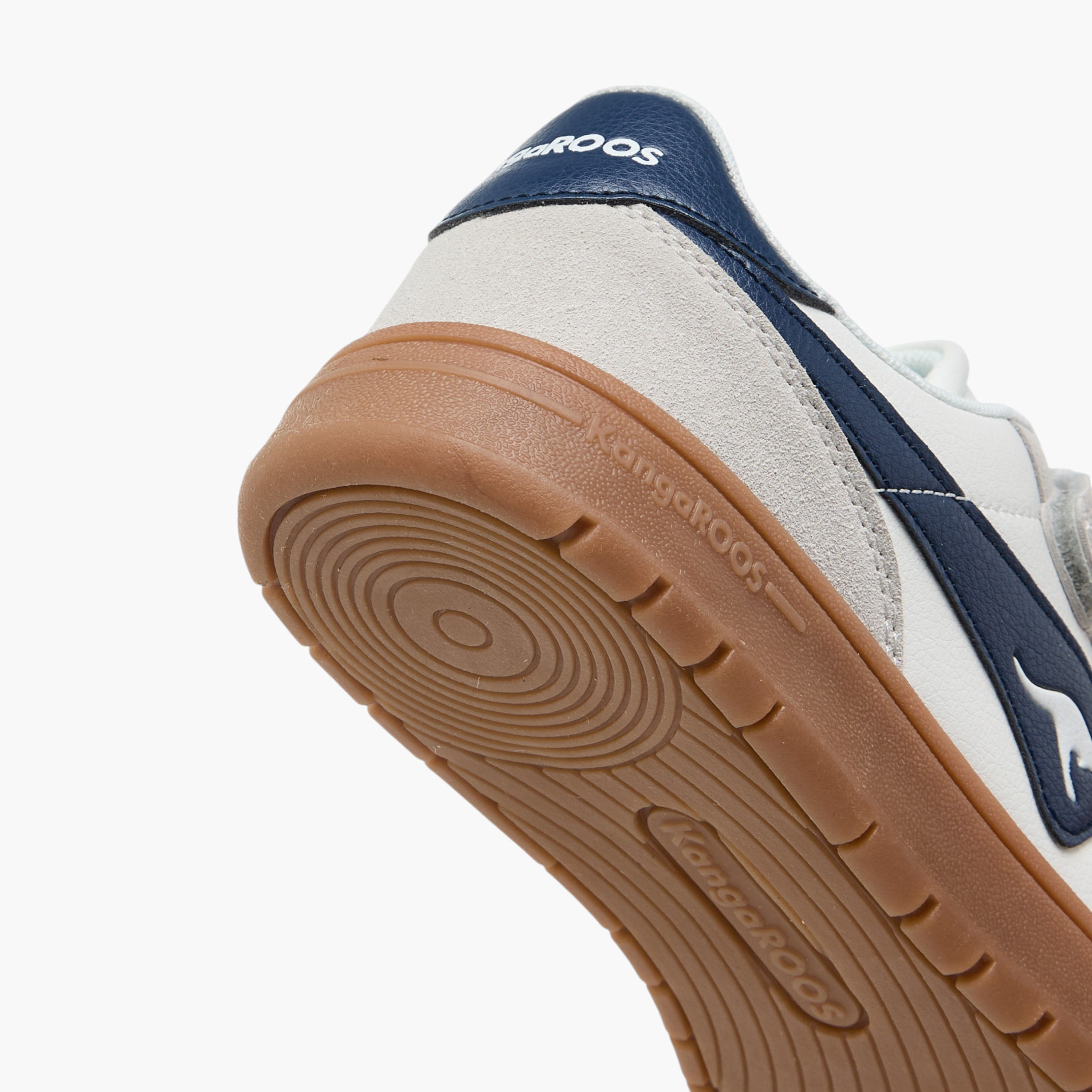 حذاء سنيكرز بشريط إغلاق لاصق للنساء من كانجاروس-women-shoes-sneakers-image-5