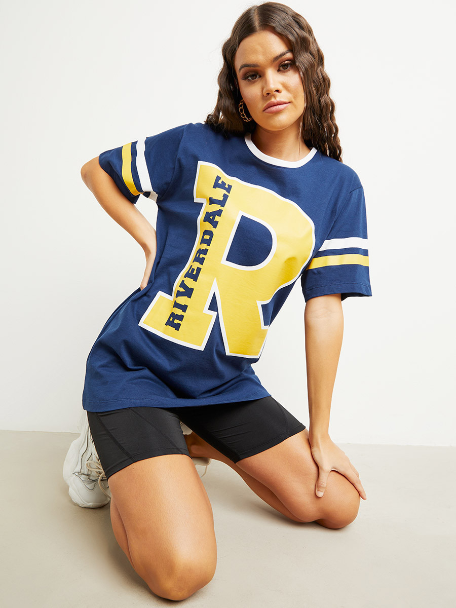تيشيرت مطبوع بقصة طويلة  من ستايلي-women-clothing-tshirts-image-1