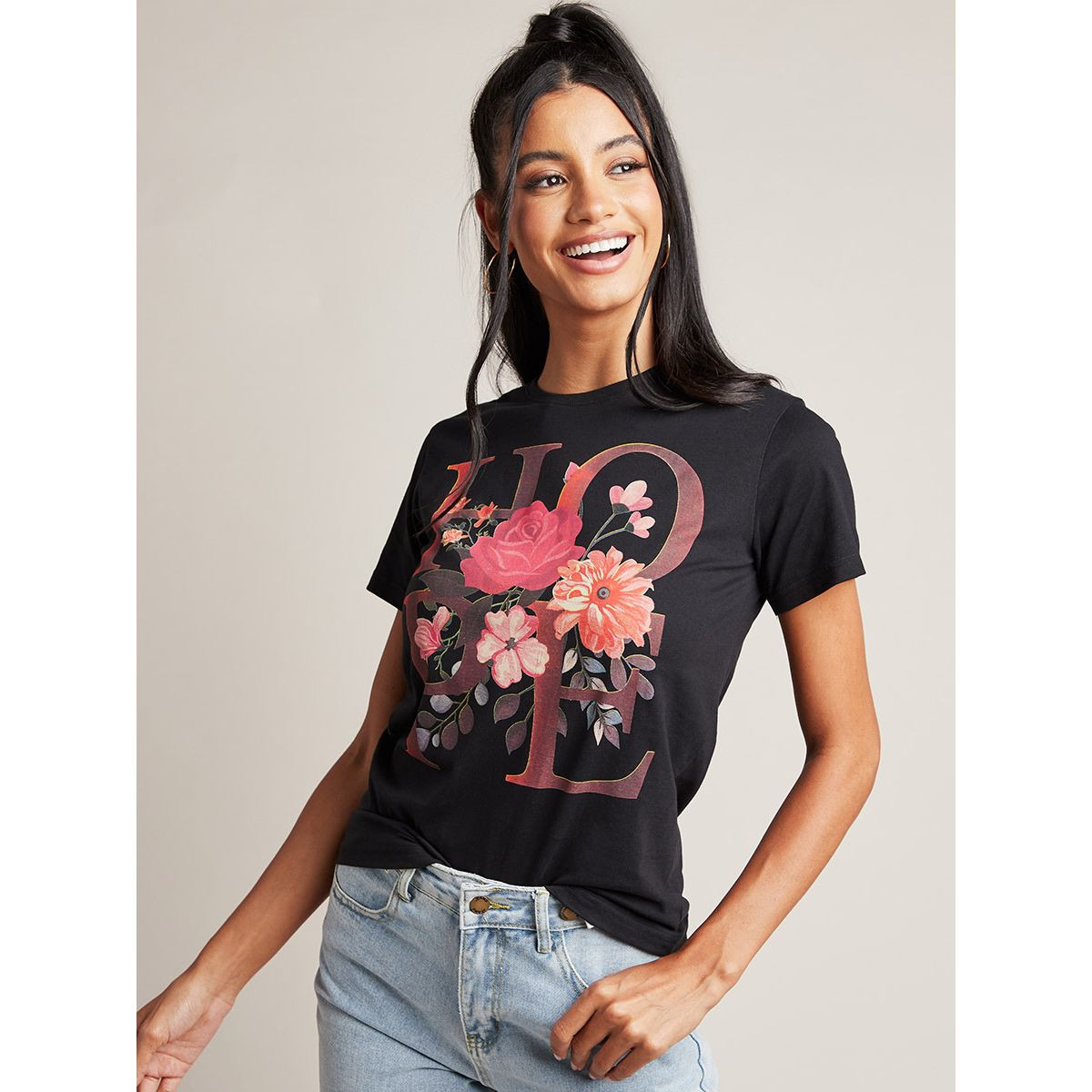 تيشيرت بطبعة جرافيك  من ستايلي-women-clothing-tshirts-image-1