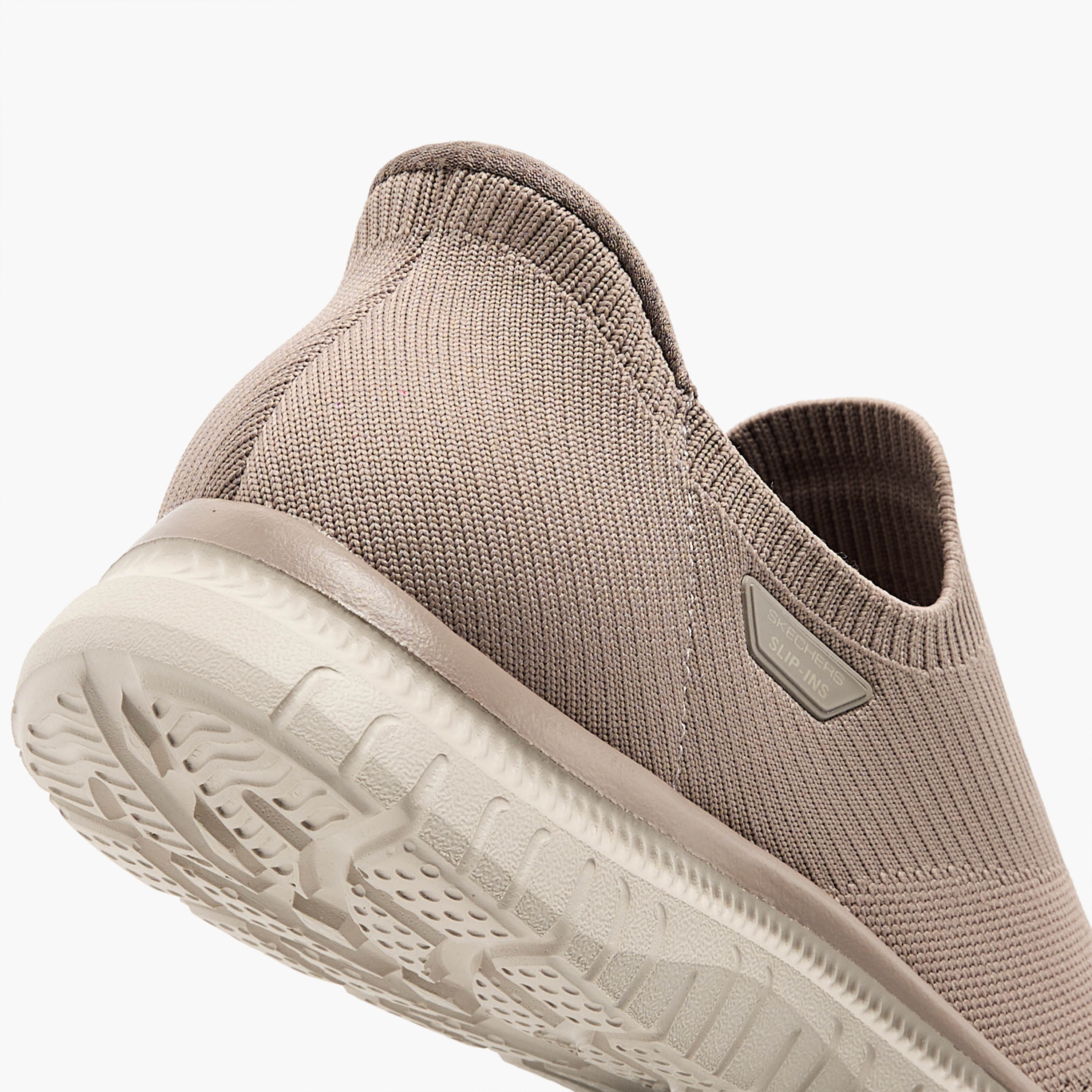 سكيتشرز- حذاء جري للنساء سهل الارتداء فيرتو 104736 | OE-sports-women-shoes-image-9