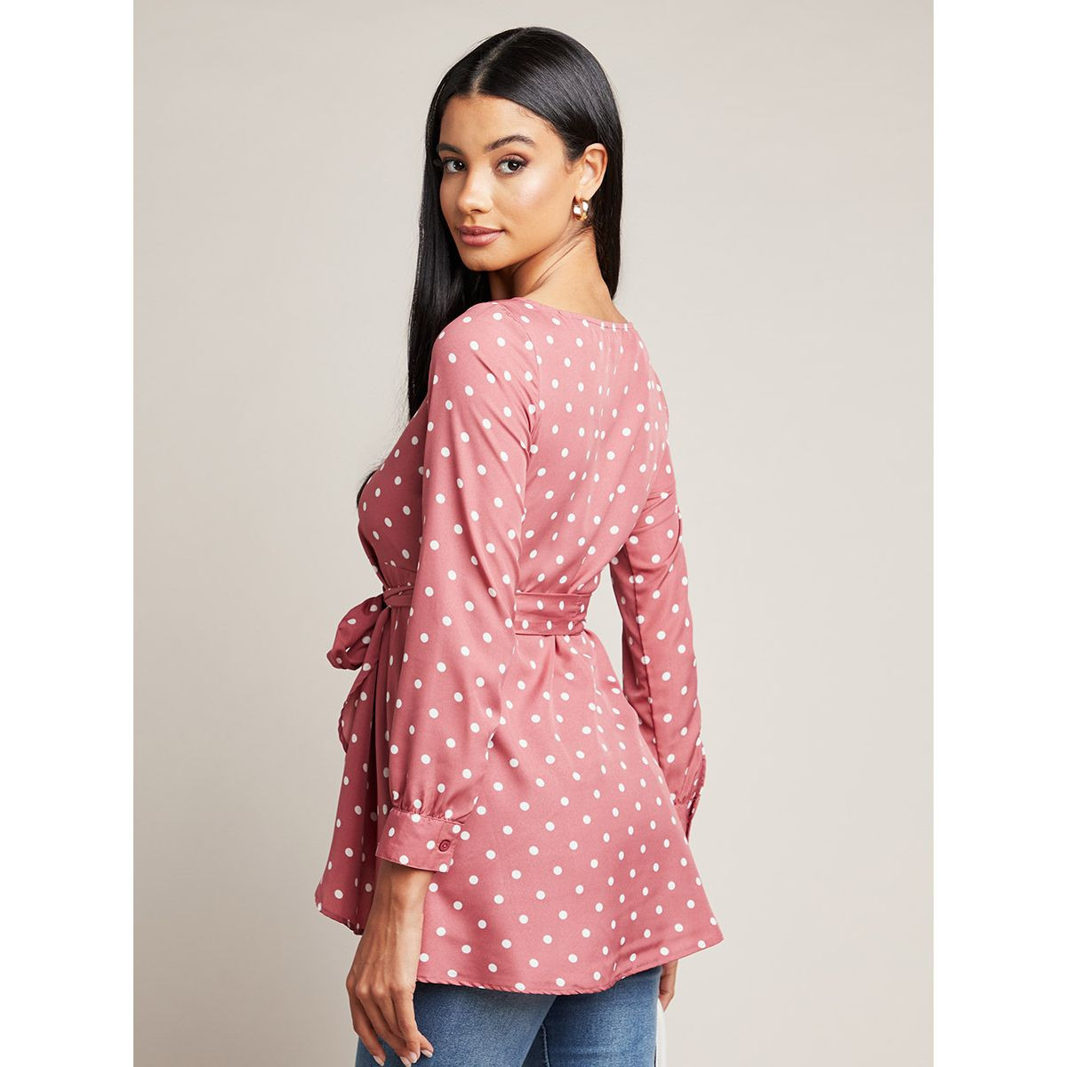 Styli Polka Dot Asymmetric Hem Longline Top with Long Sleeves-women-clothing-shirtsandblouses-blouses-image-4