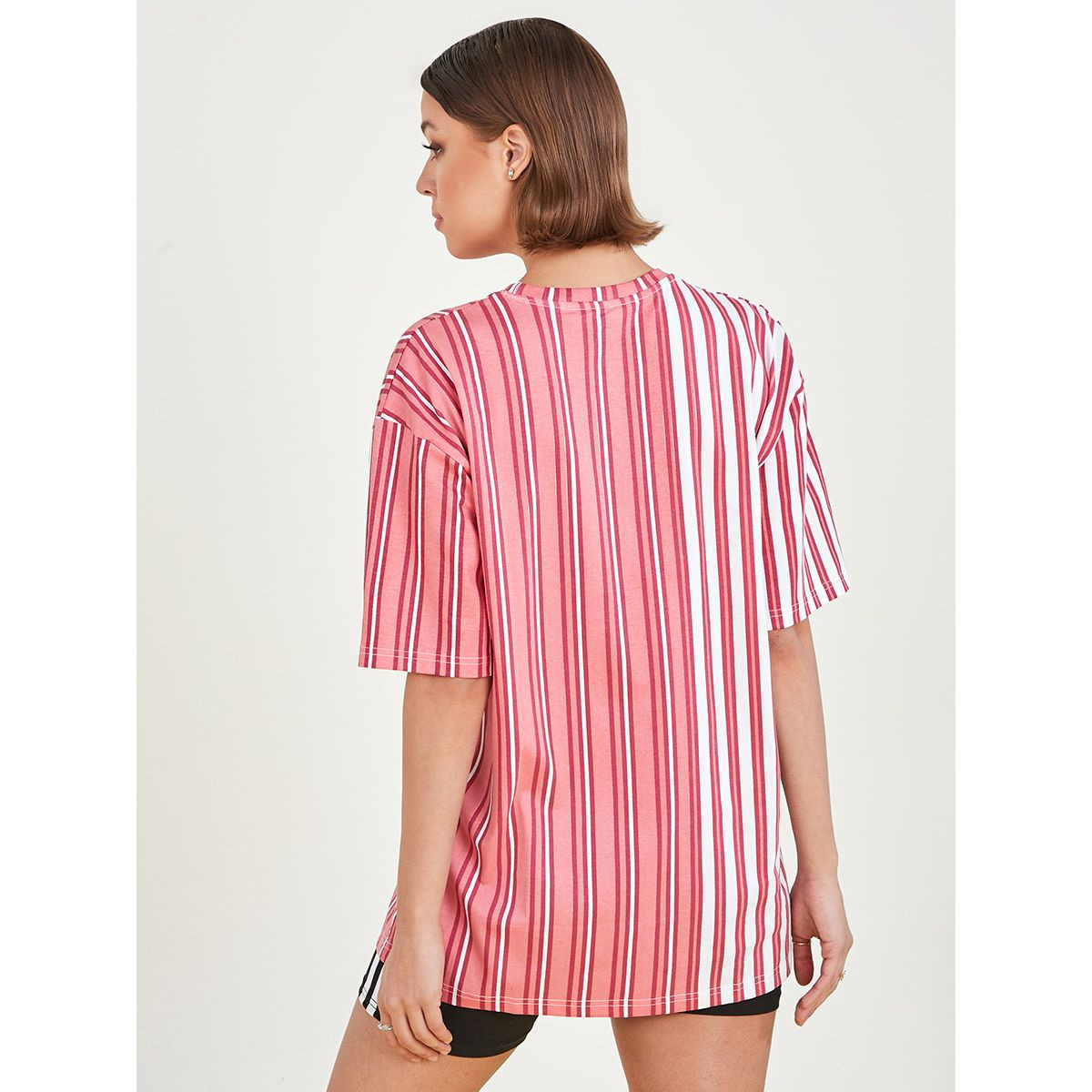 تيشيرت بنمط كتل الالوان-women-clothing-tshirts-image-4