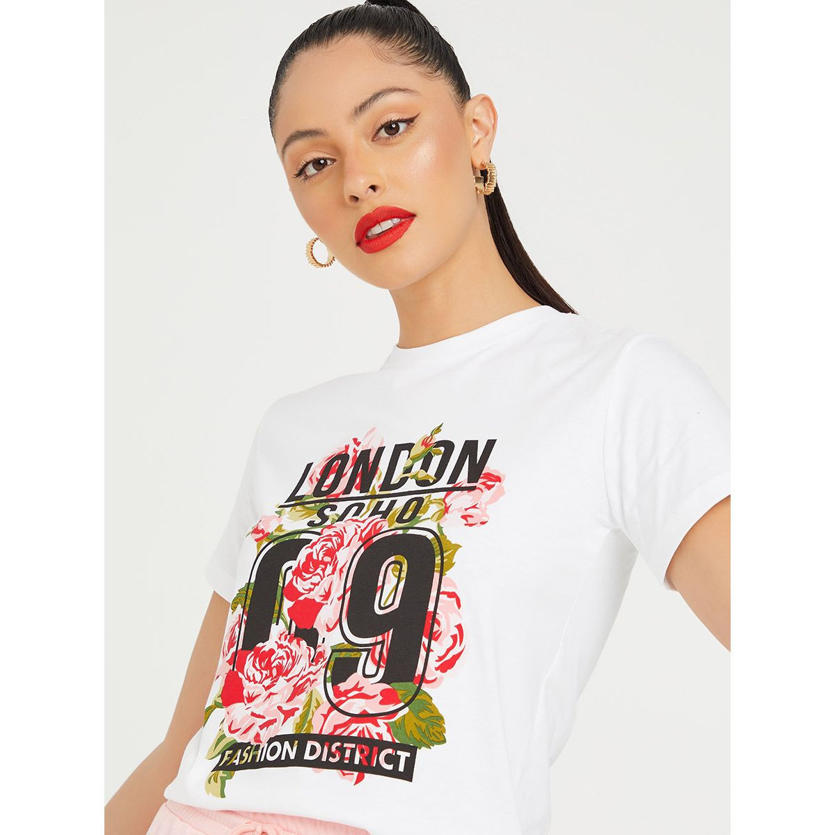 تيشيرت بقصة عادية واكمام قصيرة-women-clothing-tshirts-image-3