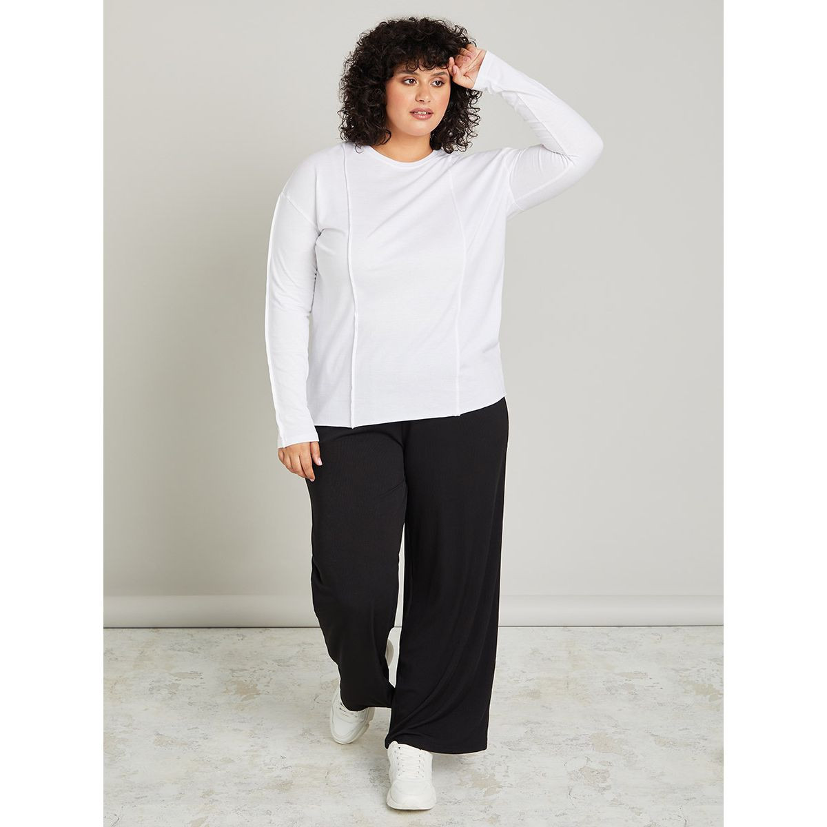 تيشيرت بقصة واسعة واكمام طويلة-women-clothing-tshirts-image-2