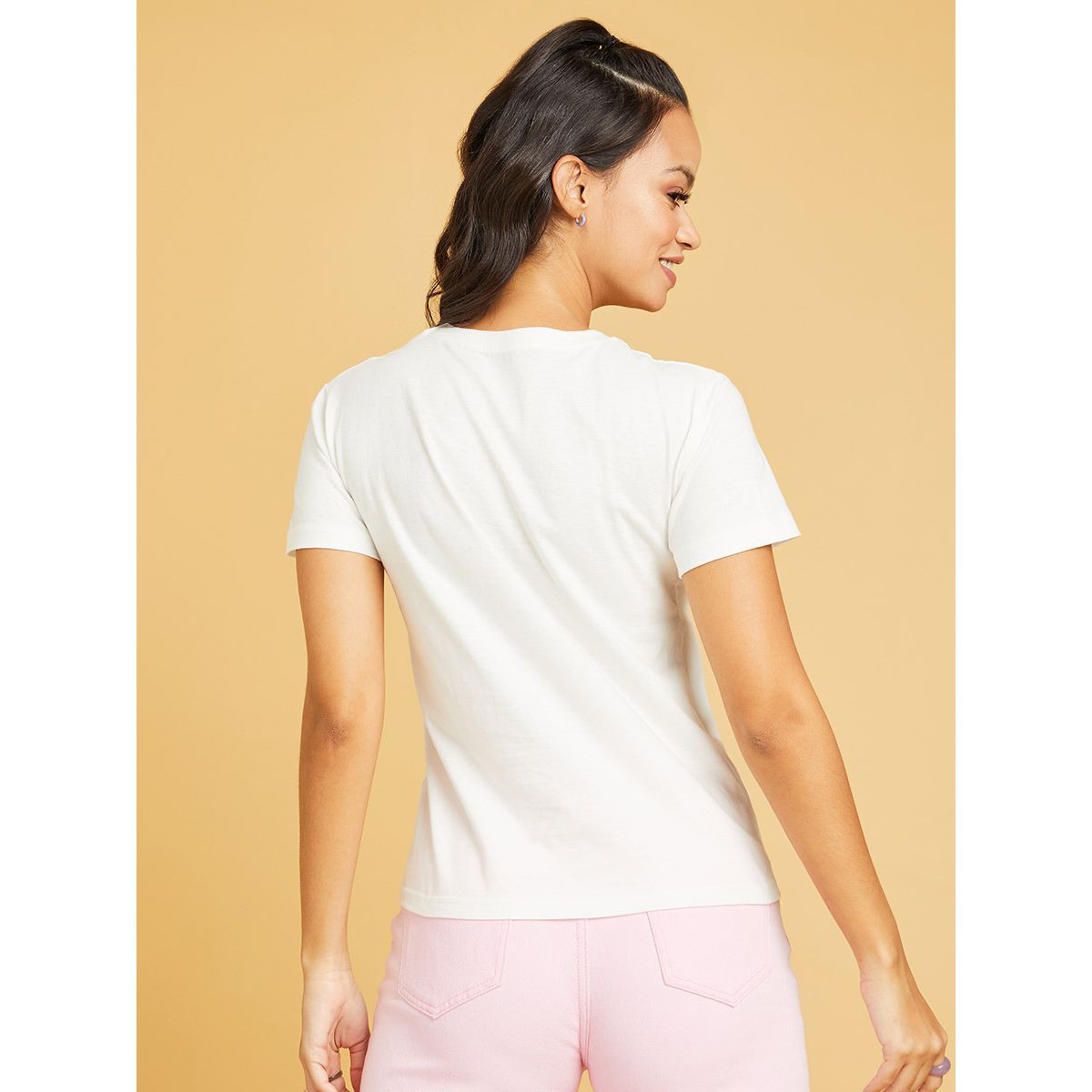 تيشيرت بقصة عادية واكمام قصيرة-women-clothing-tshirts-image-5