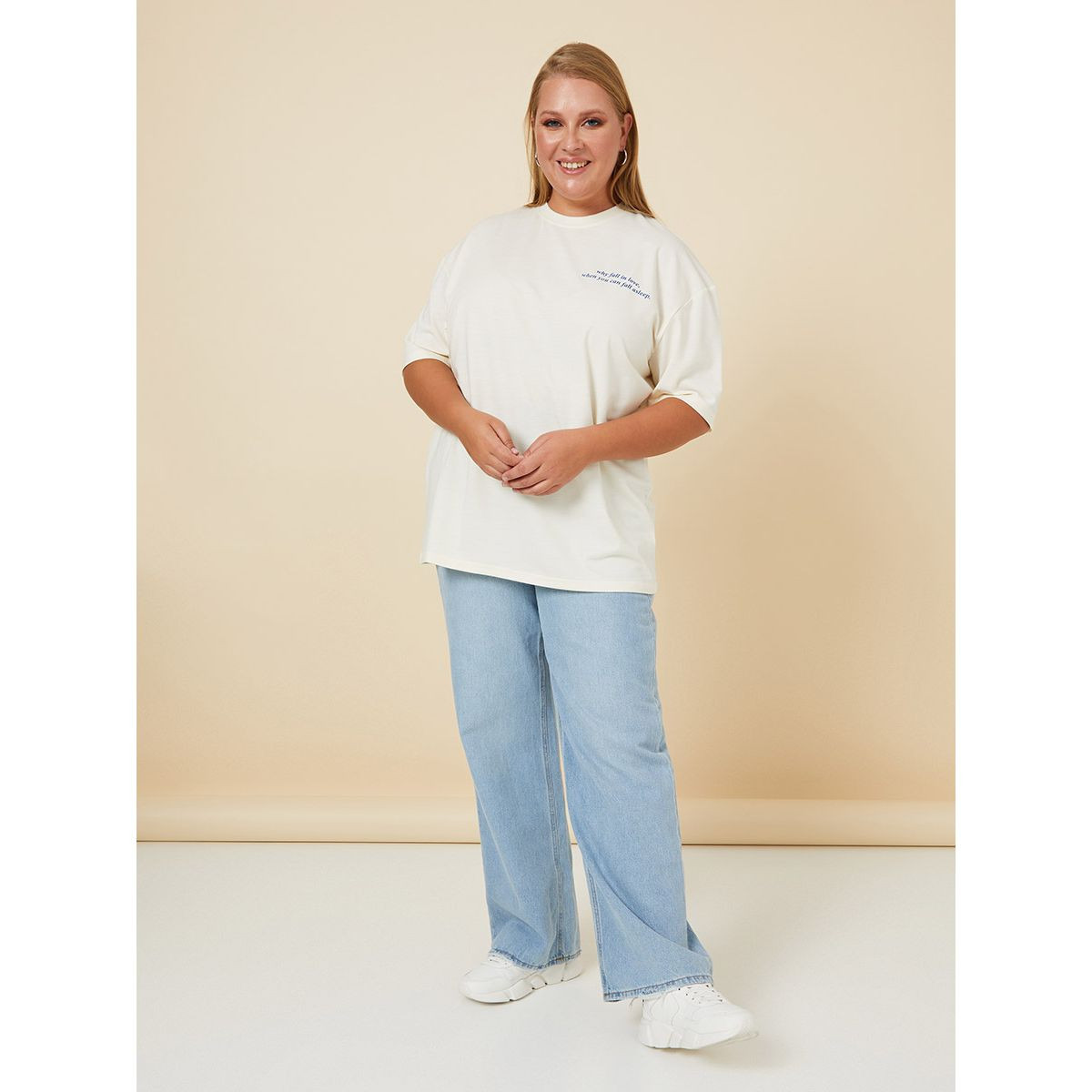 Styli Plus Why Fall In Love Slogan Print Oversized T-Shirt-women-clothing-tshirts-image-2