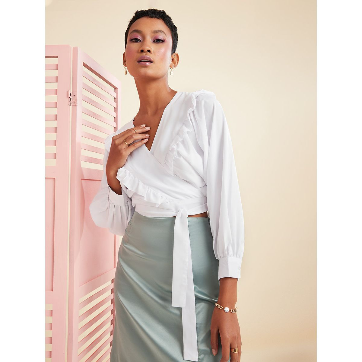 بلوزة بنمط لف واكمام طويلة من ريد تايب-women-clothing-shirtsandblouses-blouses-image-1