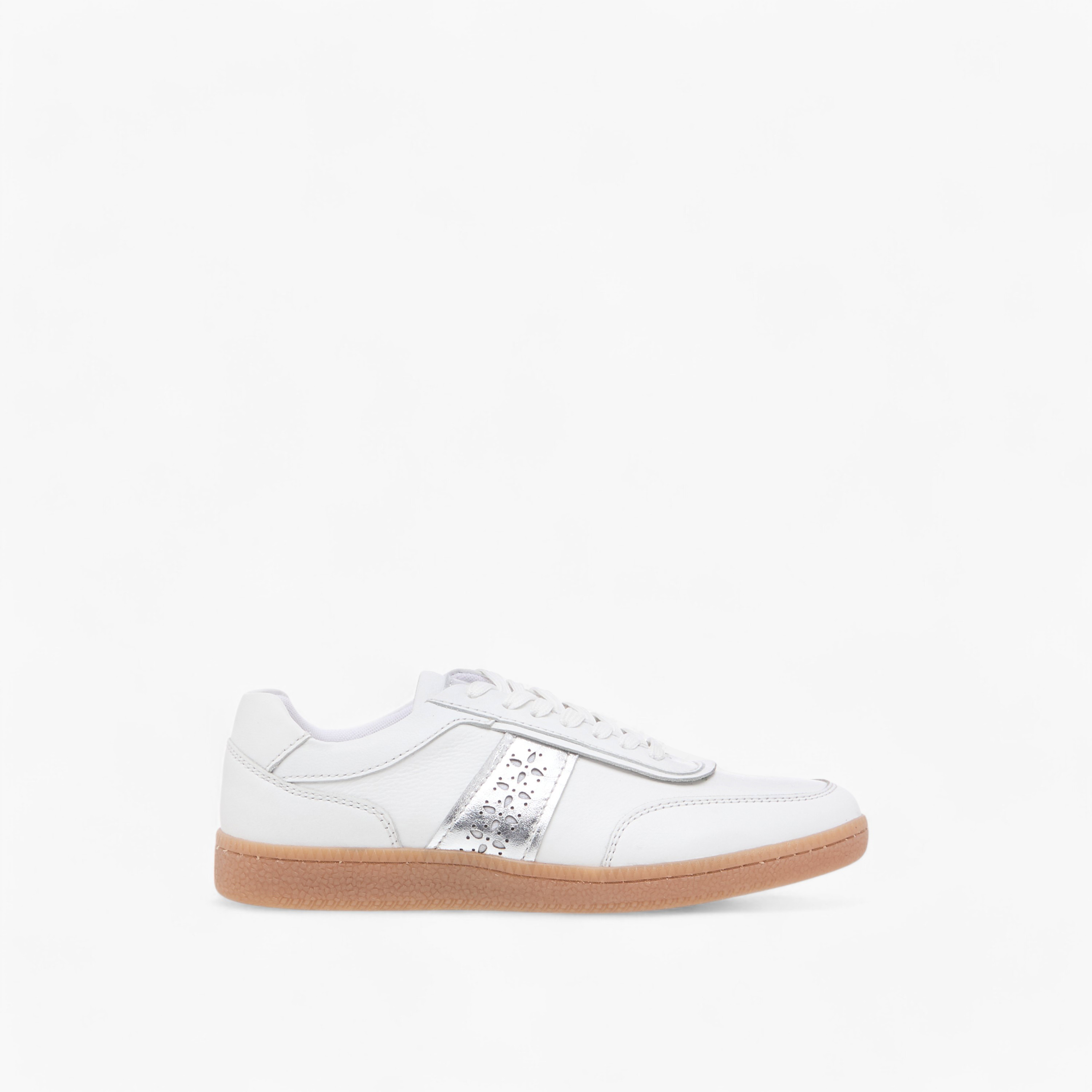 حذاء سنيكرز برباط إغلاق وتفاصيل مفرّغة للنساء من سيليست-women-shoes-sneakers-image-3