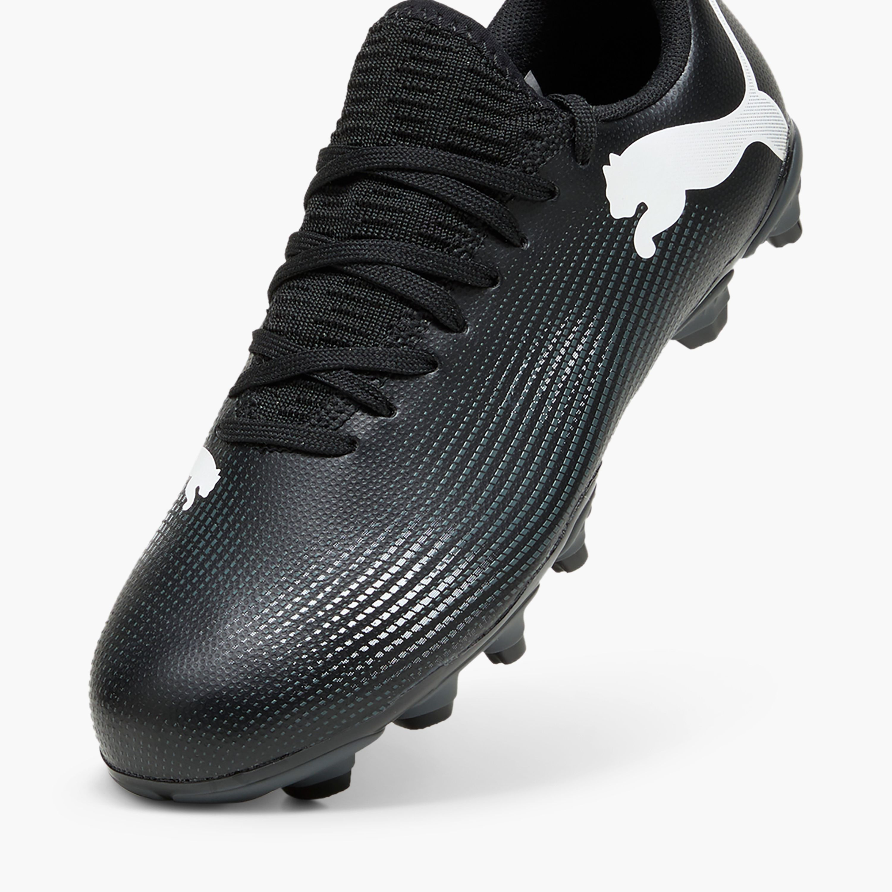 حذاء كرة قدم خفيف الوزن برباط فيوتشر 7 بلاي للأولاد من بوما-sports-gear-football-shoes-firmground-image-12