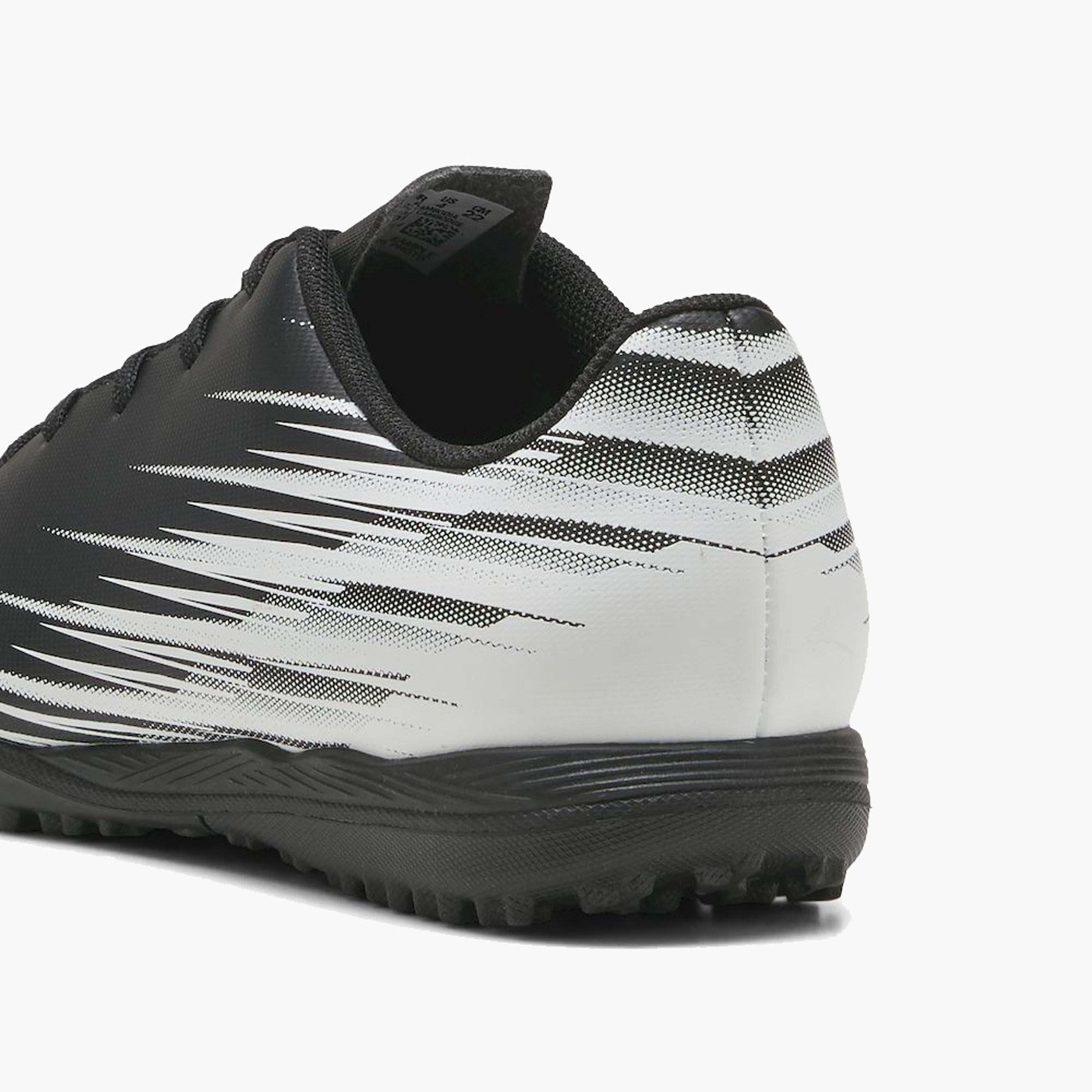 حذاء كرة قدم خفيف الوزن برباط أتاكانتو لي تي تي جونيور للأولاد من بوما-sports-boys-shoes-image-6