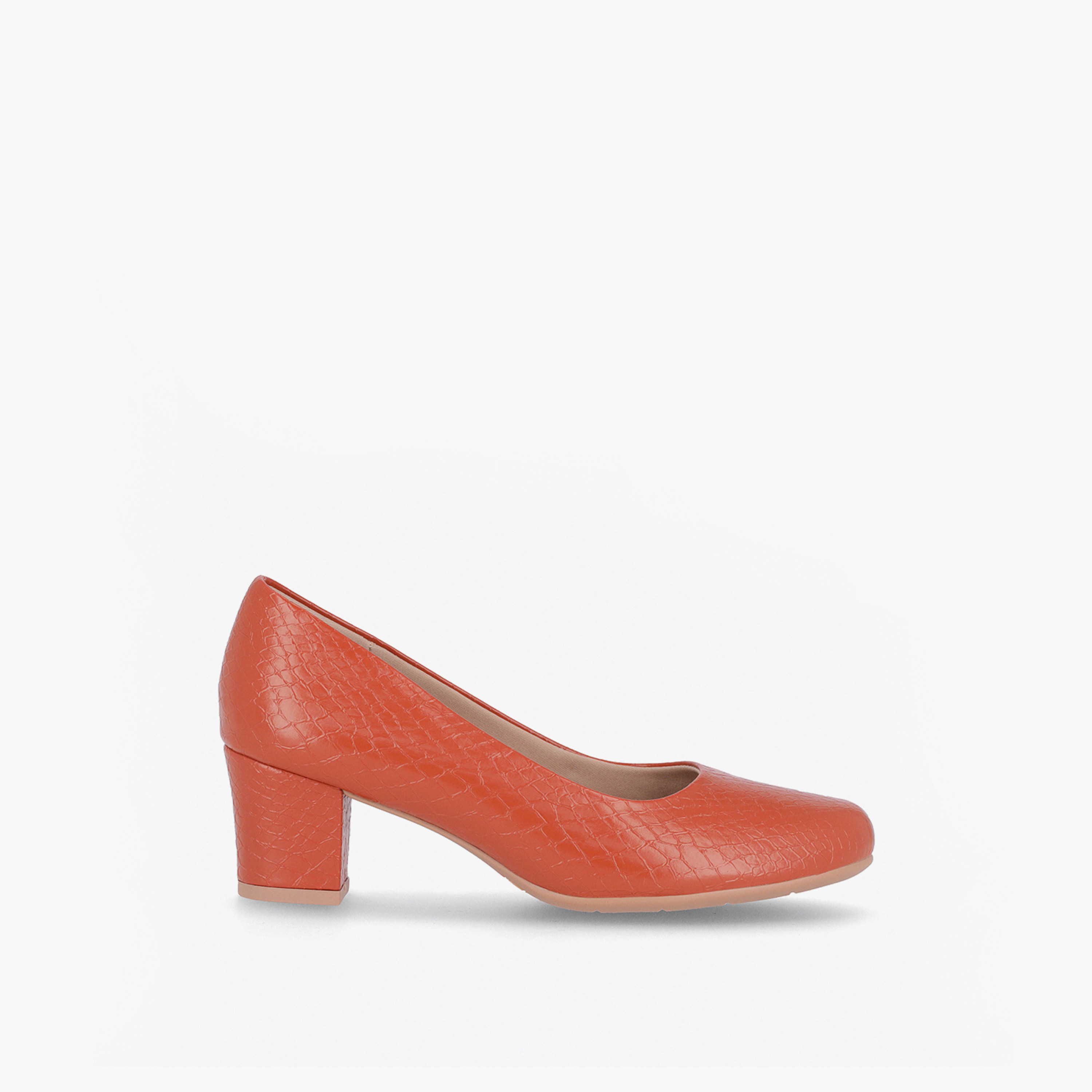 حذاء كلاسيكي سهل الارتداء بمقدمة مستديرة وكعب سميك من بيكاديلي-women-shoes-heels-image-2