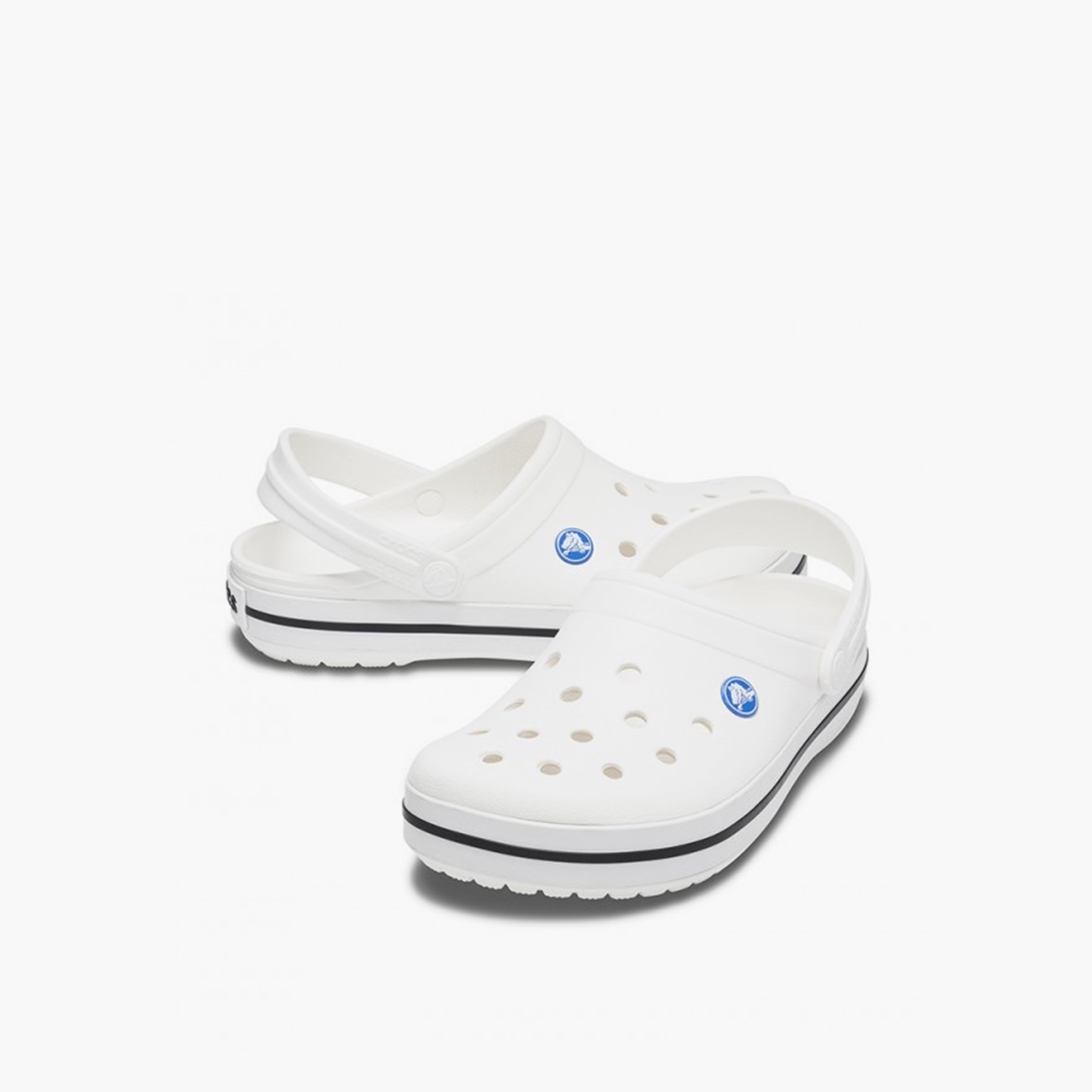 صندل كلوج كلاسيكي بحزام خلفي للنساء من كروكس-women-shoes-flats-sandals-image-5