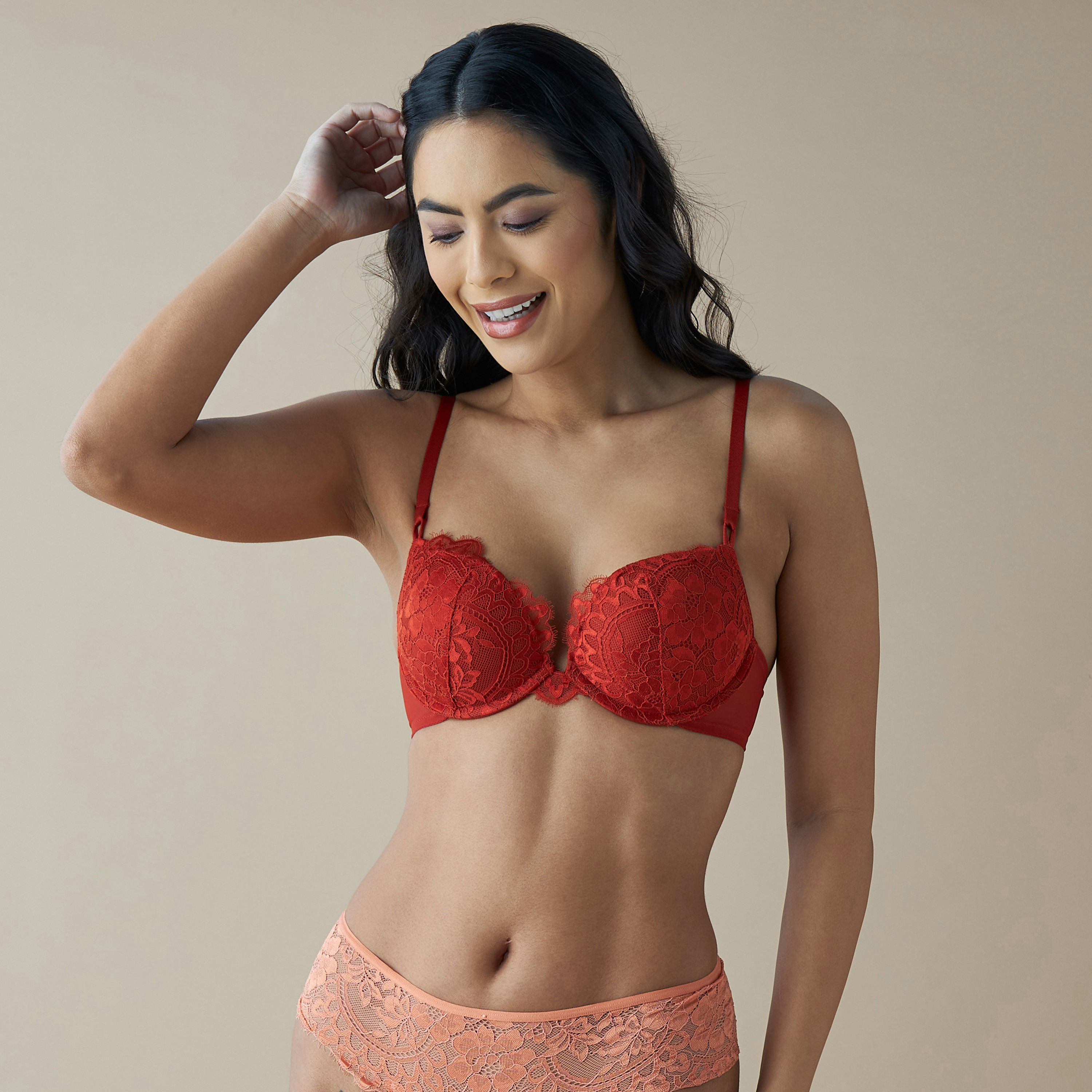 صدرية بلانج مبطنة بسلك وتفاصيل دانتيل وأحزمة قابلة للتعديل من لاسنزا-women-clothing-lingerie-bras-image-5