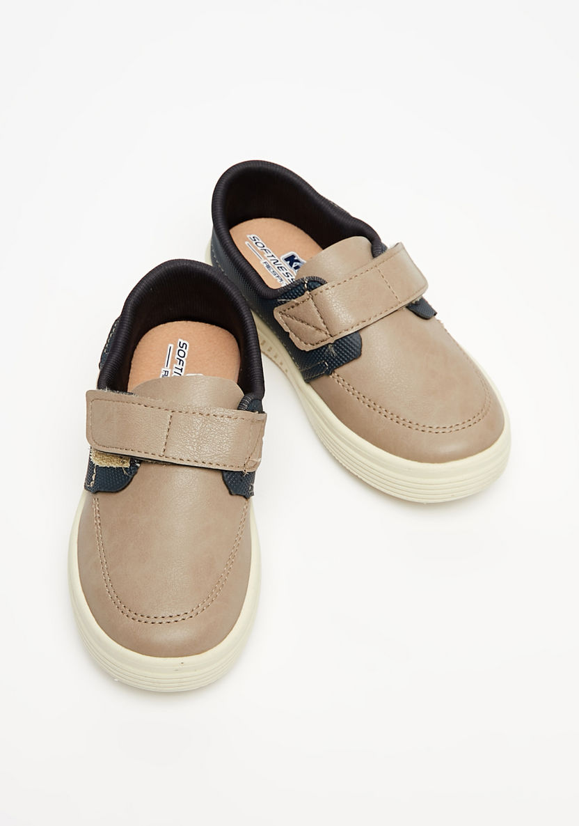 Kidy Solid Loafers with Hook and Loop Closure-Boy%27s Casual Shoes-image-1