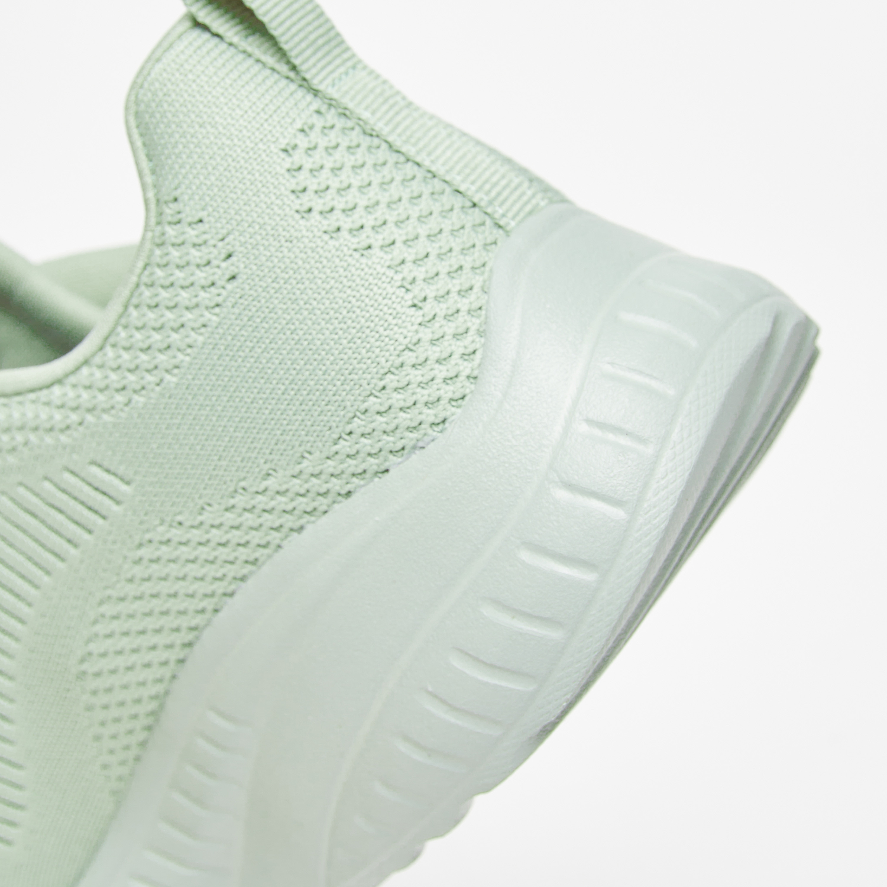 سكيتشرز حذاء رياضي بوبز سكواد كيوس ميموري فوم كاحل منخفض للنساء 117209-QUAL | OE-sports-women-shoes-image-16