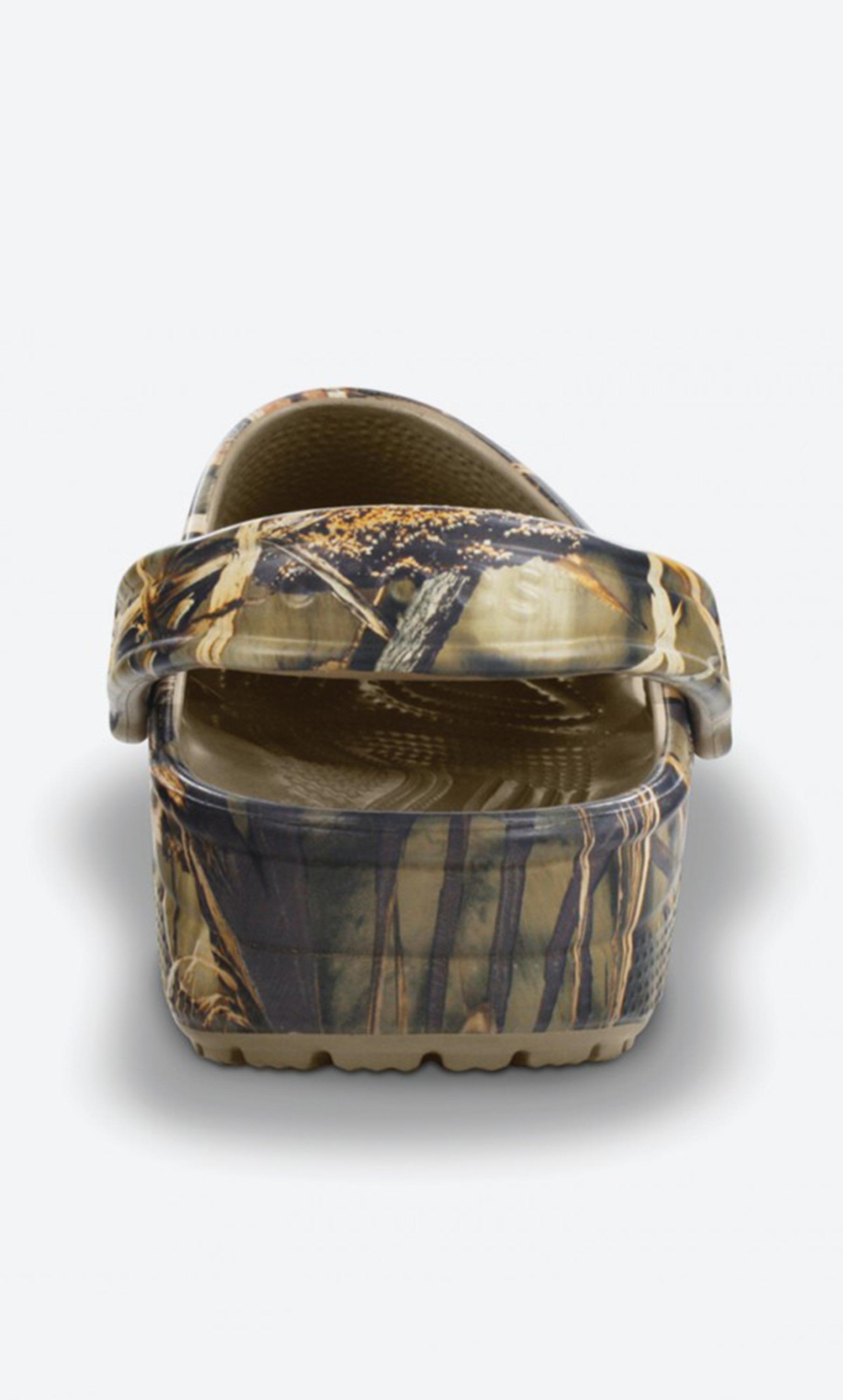 12132-260 قبقاب خلفي بحزام خلفي مطبوع للجنسين من كروكس بتفاصيل مقصوصة-women-shoes-sandals-flats-image-5