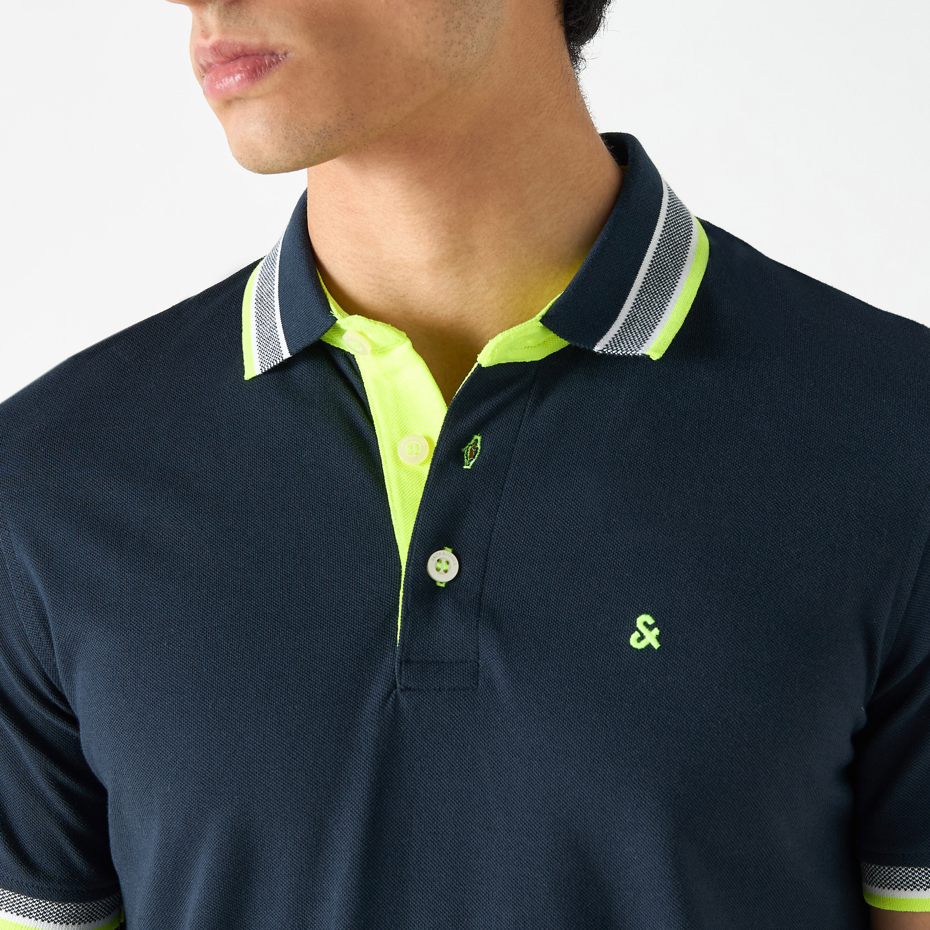 بولو تي شيرت ذو ياقة من جاك آند جونز بأكمام قصيرة مع شعار-men-clothing-tshirtsandpolos-polos-image-4