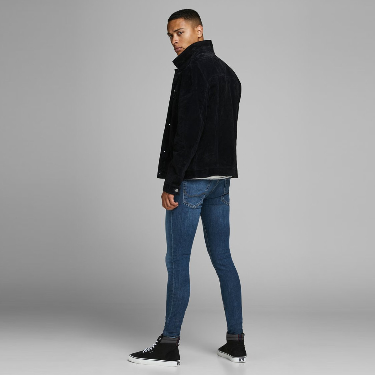 Jack & Jones Solid Mid Rise Denim Jeans with Pockets-men-clothing-bottoms-jeans-image-2