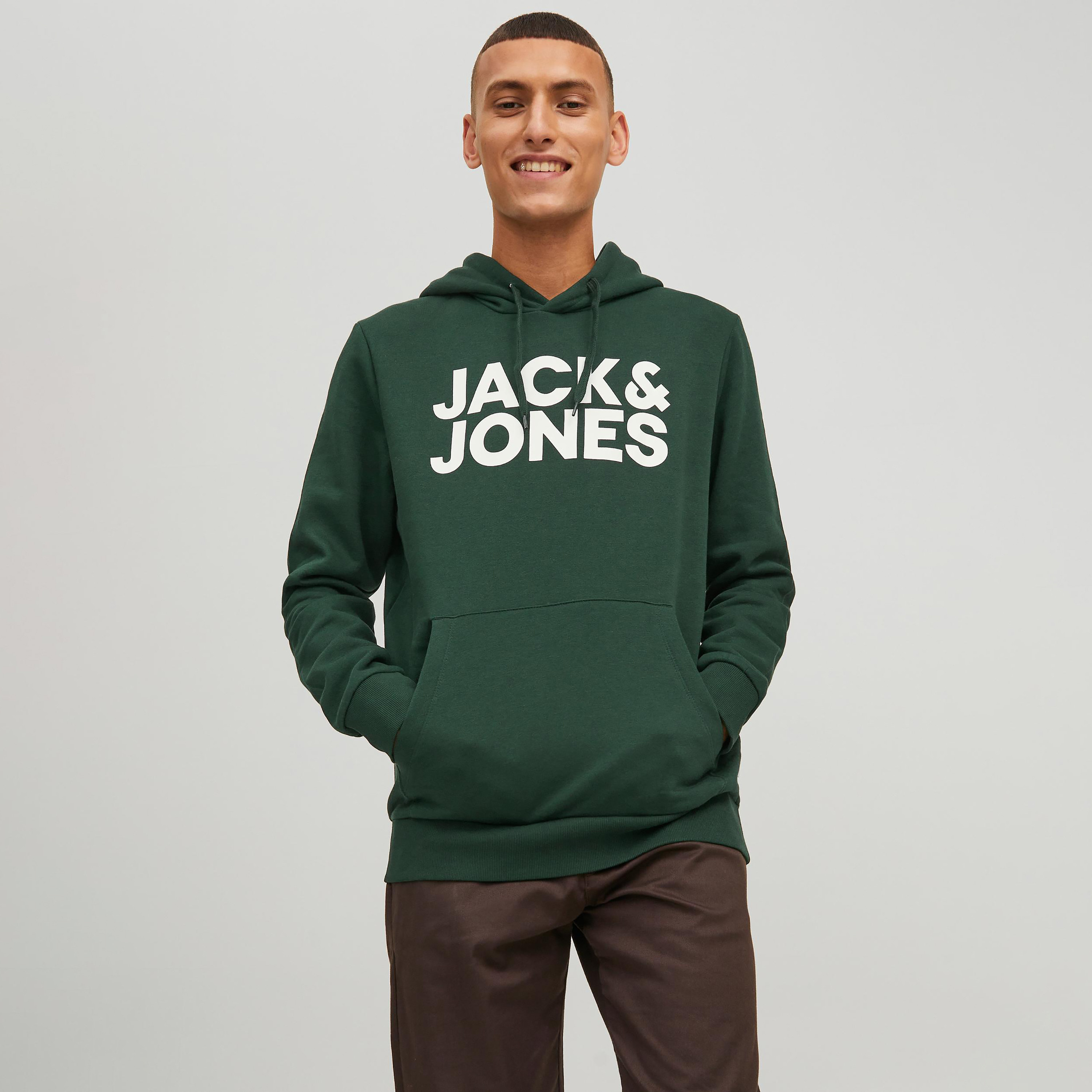 هودي من جاك آند جونز مع شعار بأكمام طويلة مع جيب كانغارو-men-winterwear-hoodiesandsweatshirts-image-7