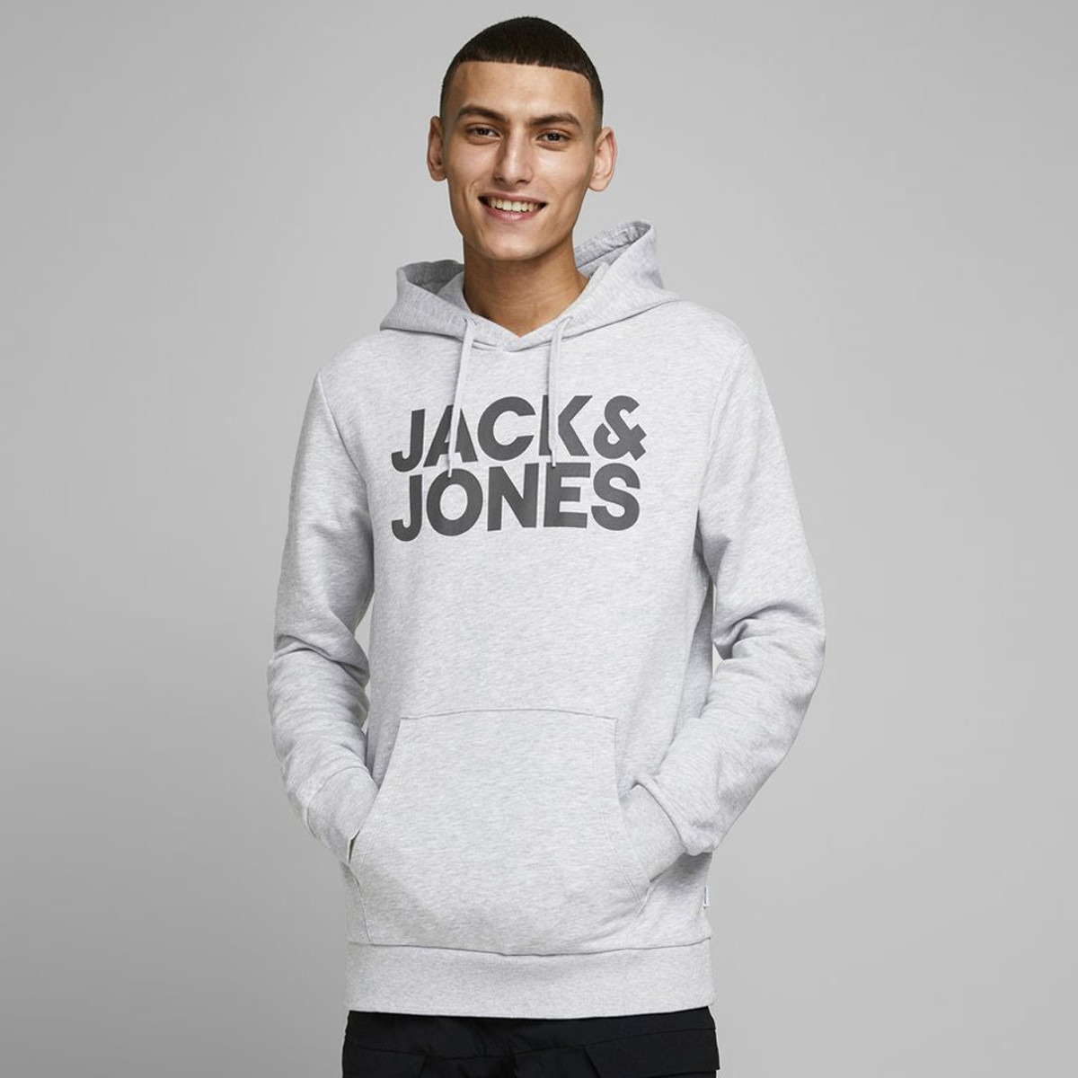 هودي خفيف بطبعات وأكمام طويلة وجيوب من جاك أند جونز-men-winterwear-hoodiesandsweatshirts-image-8