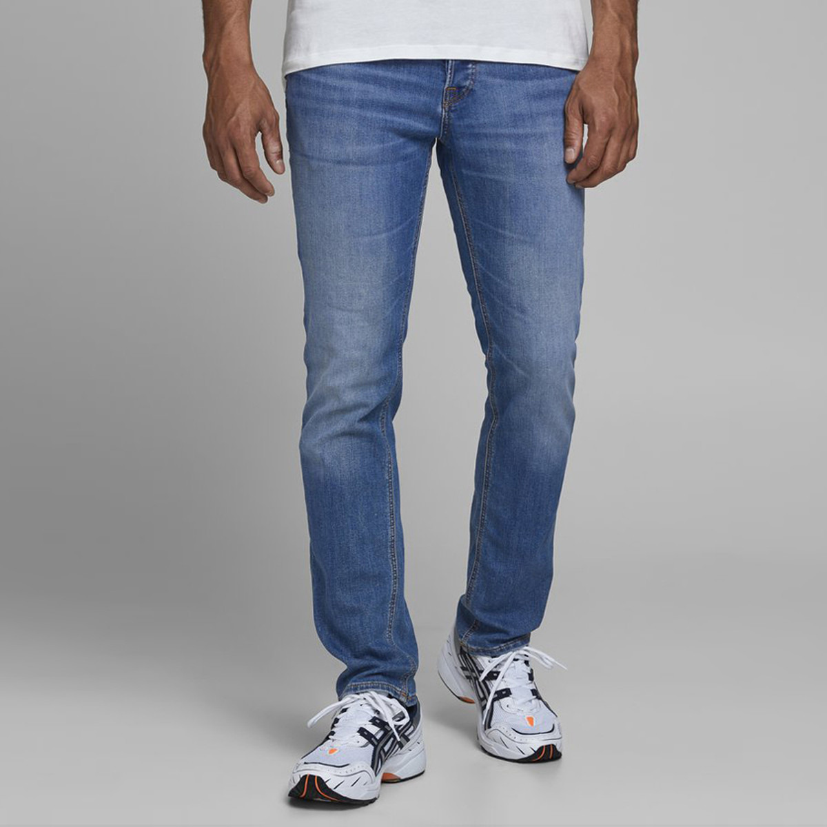 Jack & Jones Men Cotton and Polyester Solid Blue Jeans-men-clothing-bottoms-jeans-image-1